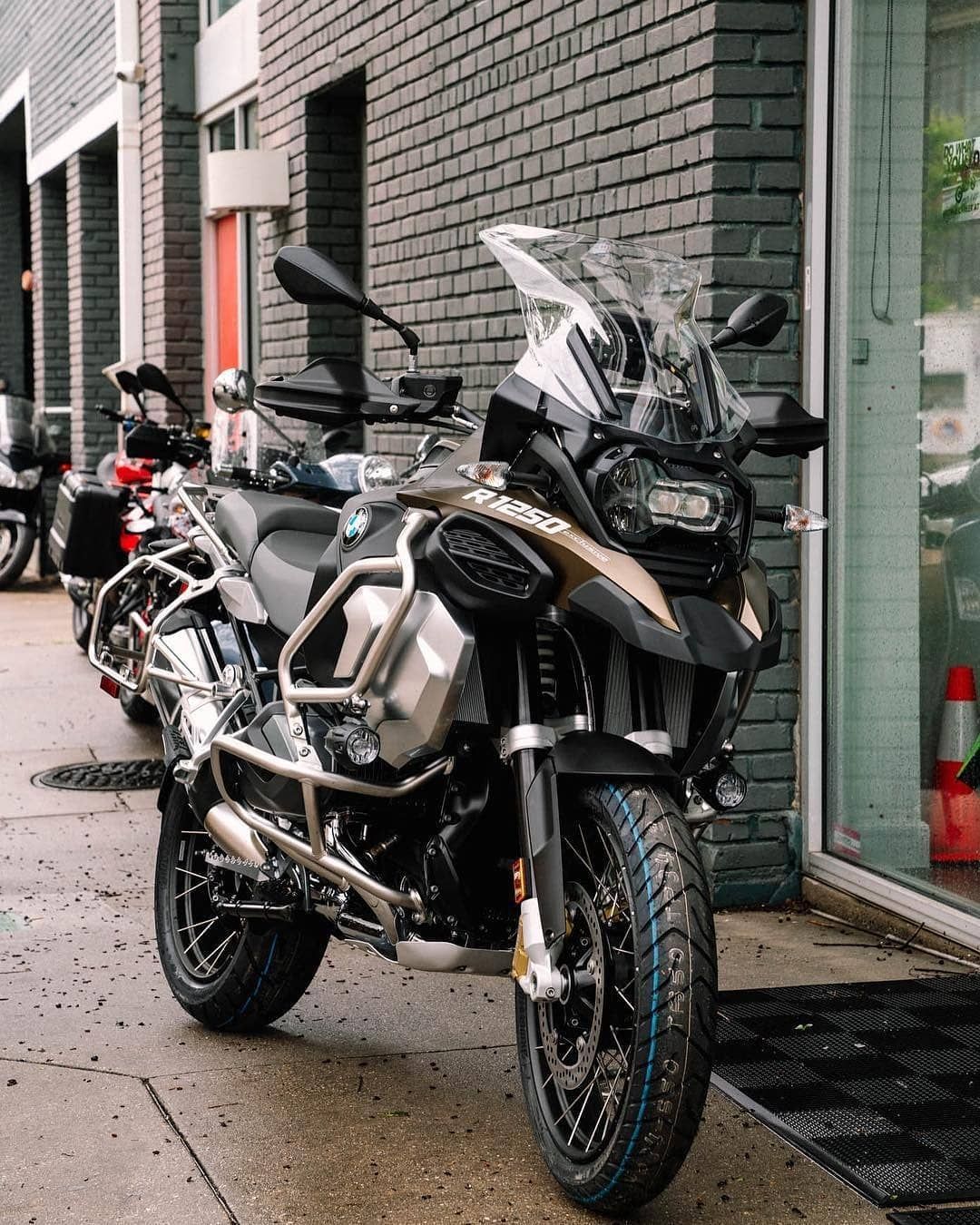 Bmw GS1250 2019 ideas. bmw, bmw motorcycles, adventure bike