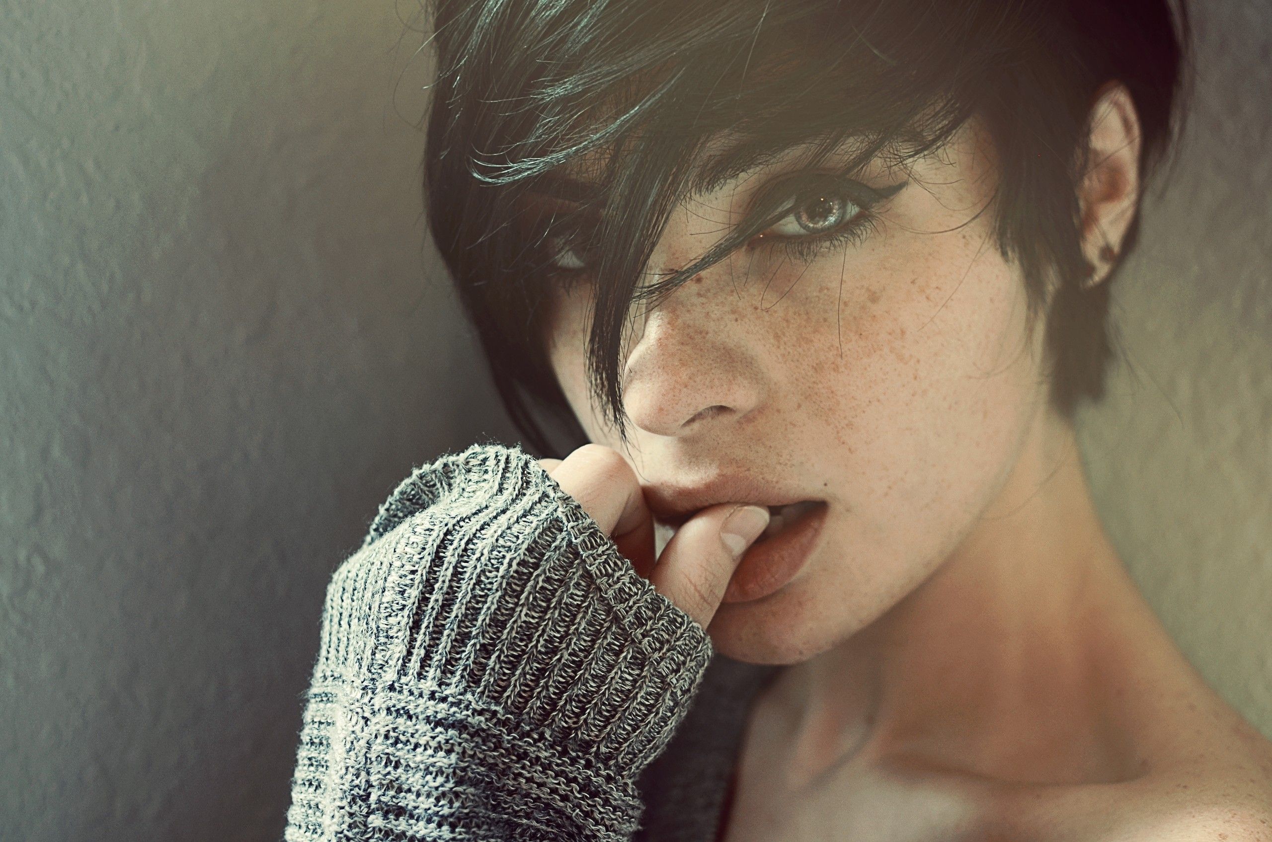 women, freckles, short hair, faces, Bust wallpaper