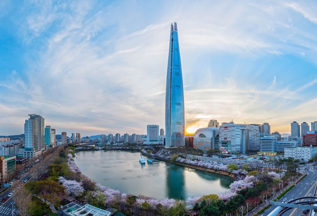 Seoul tower set elevator record