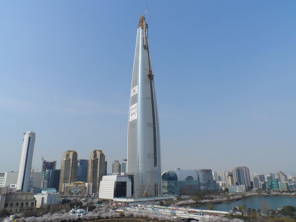 Viewfinder: Lotte World Tower