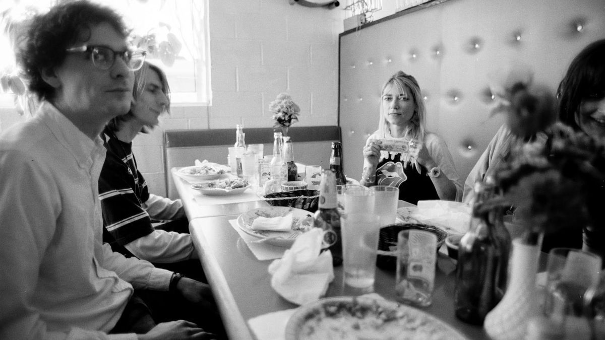 An Oral History of the Food Behind Seattle's '90s Grunge Scene