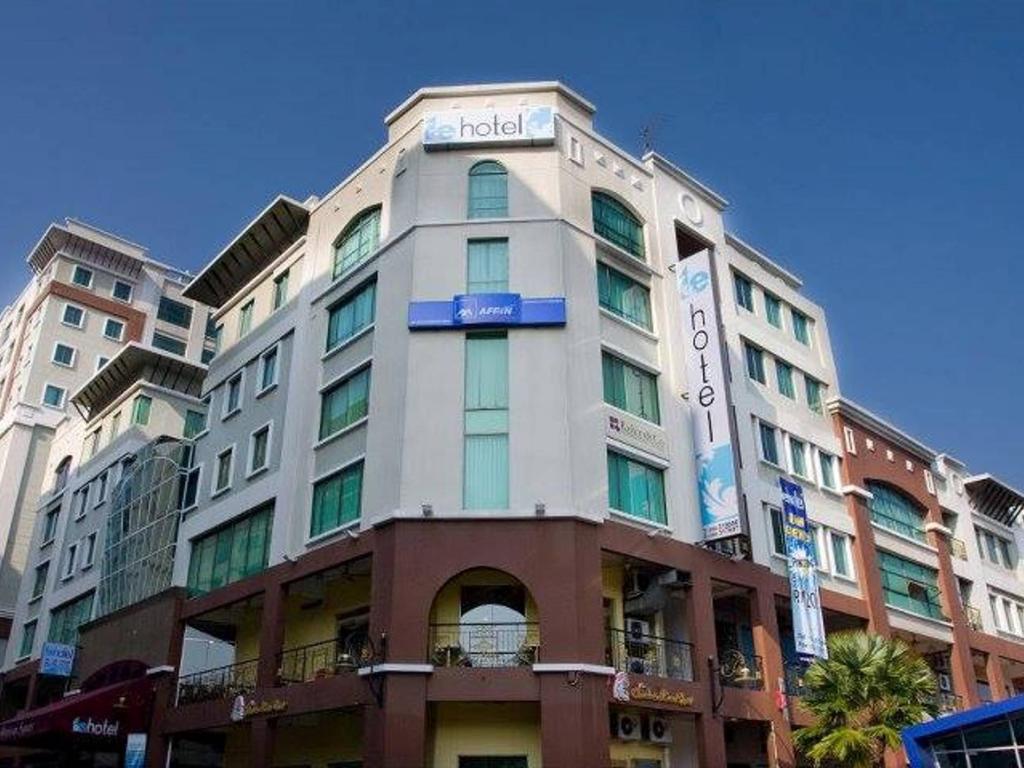 Best Price on Le Hotel Kota Kinabalu in Kota Kinabalu + Reviews!