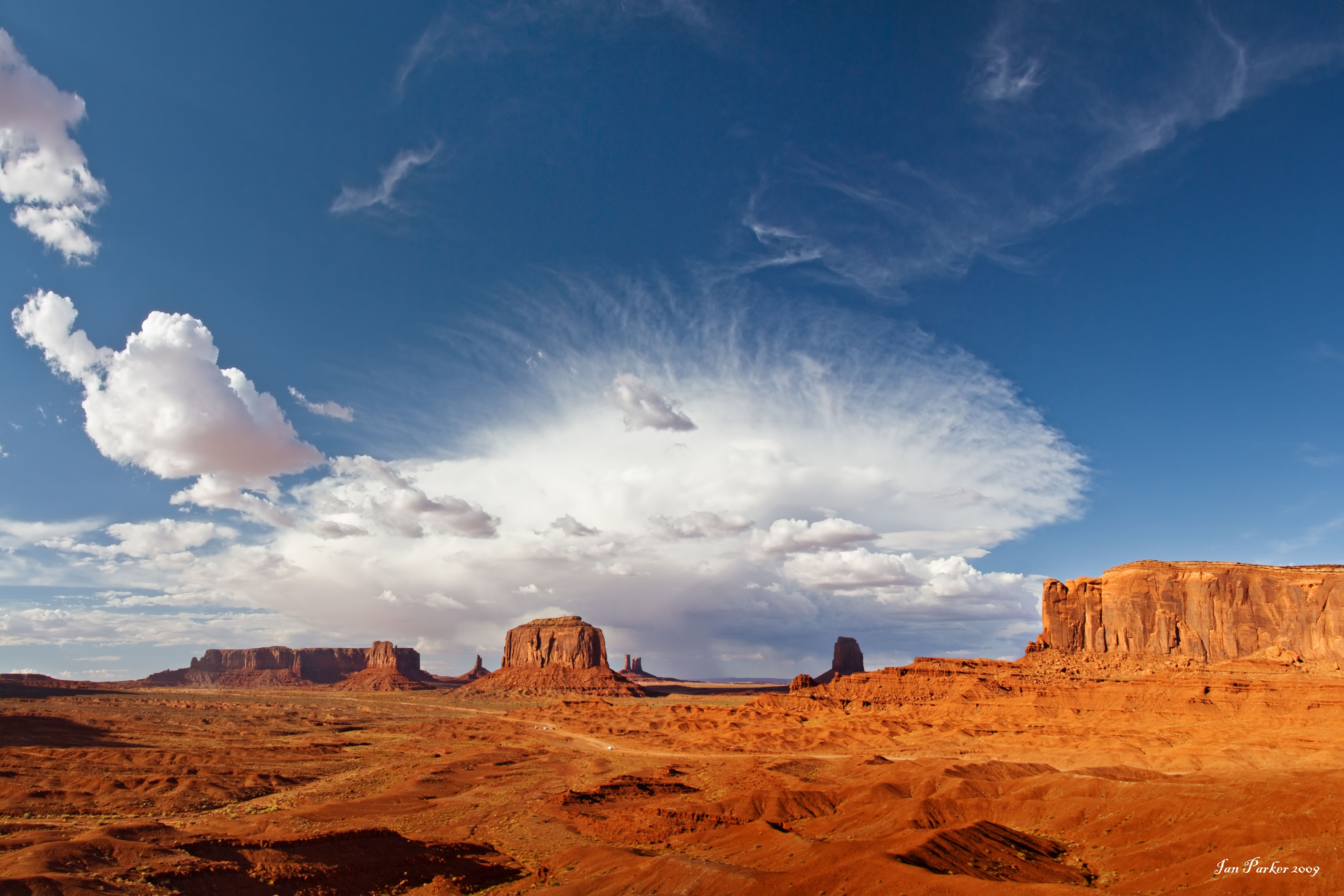 Evanescent Light, Monument Valley