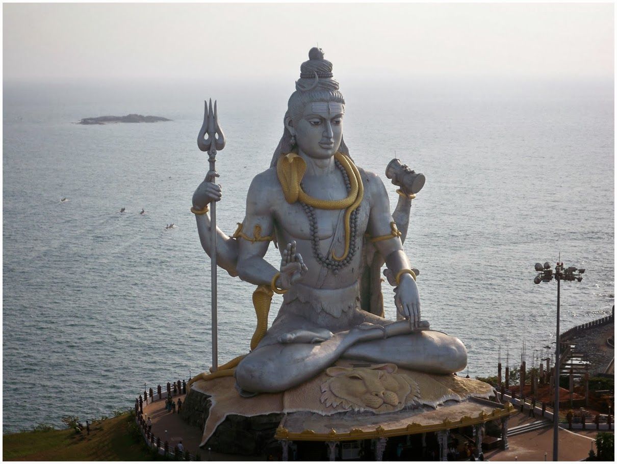 feet India's tallest lord shiva statue in Murudeshwar