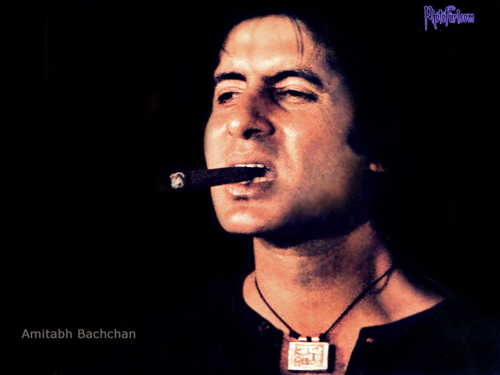 Amitabh Bachchan In Old Bollywood Movie High Resolution Wallpaper