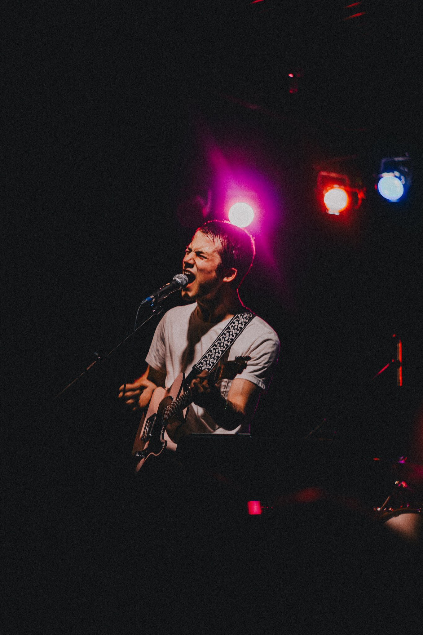 Dylan Minnette (credit. Indie music