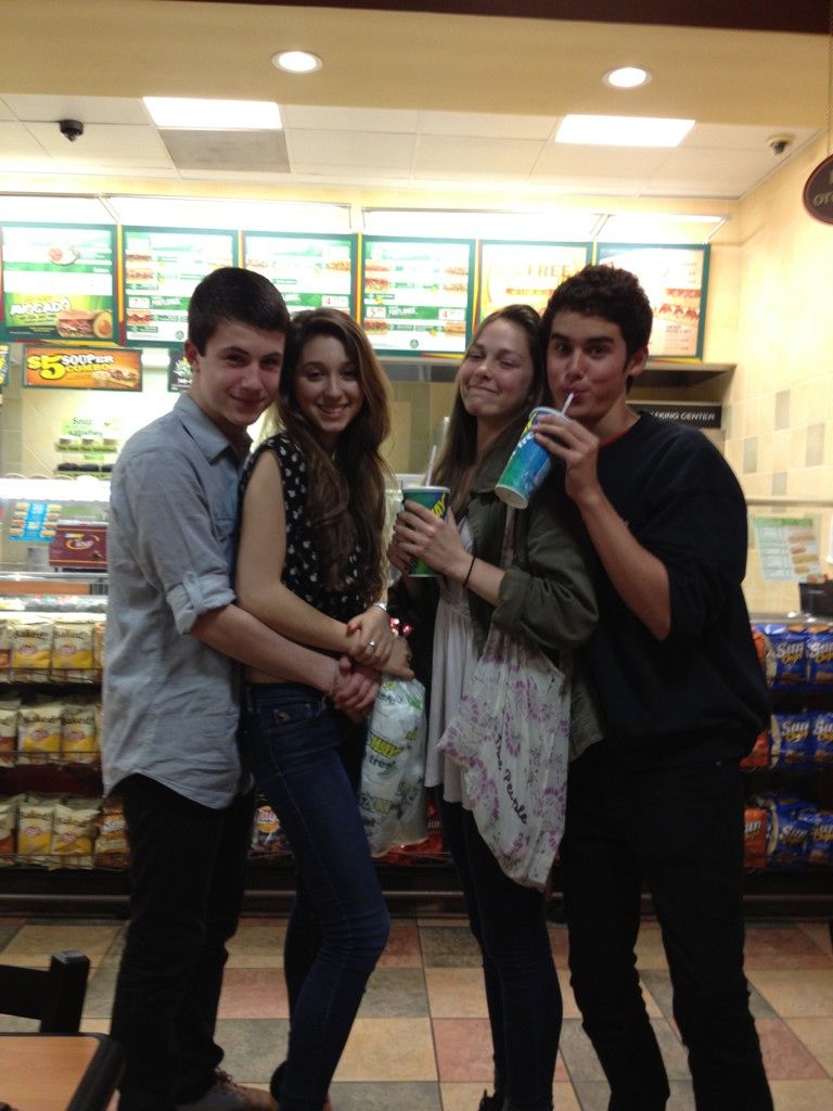 Dylan and his girlfriend Minnette Photo 32874736