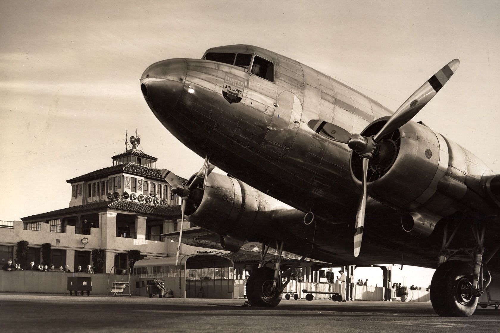 Plane Of The Week, Douglas DC 3