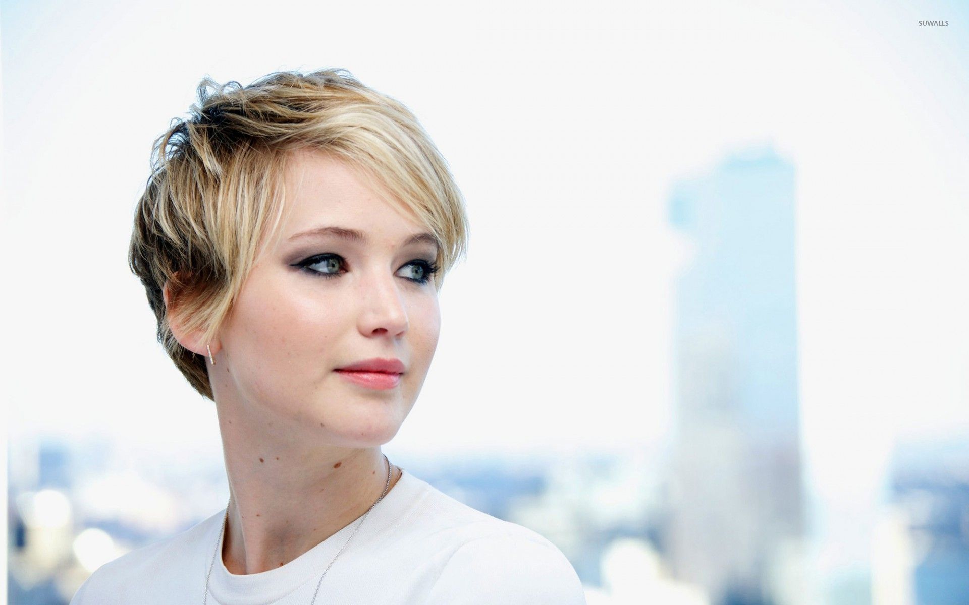 Jennifer Lawrence with short hair wallpaper wallpaper