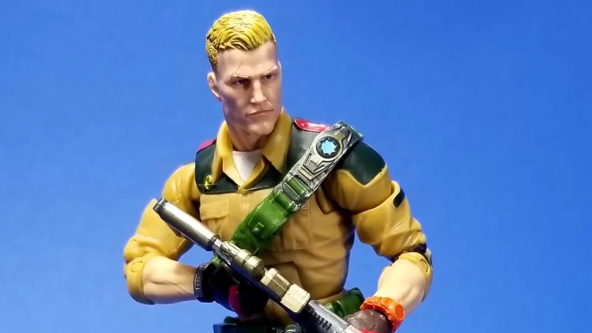 In Hand Image Of G.I. Joe: Classified Series Scarlett And Duke