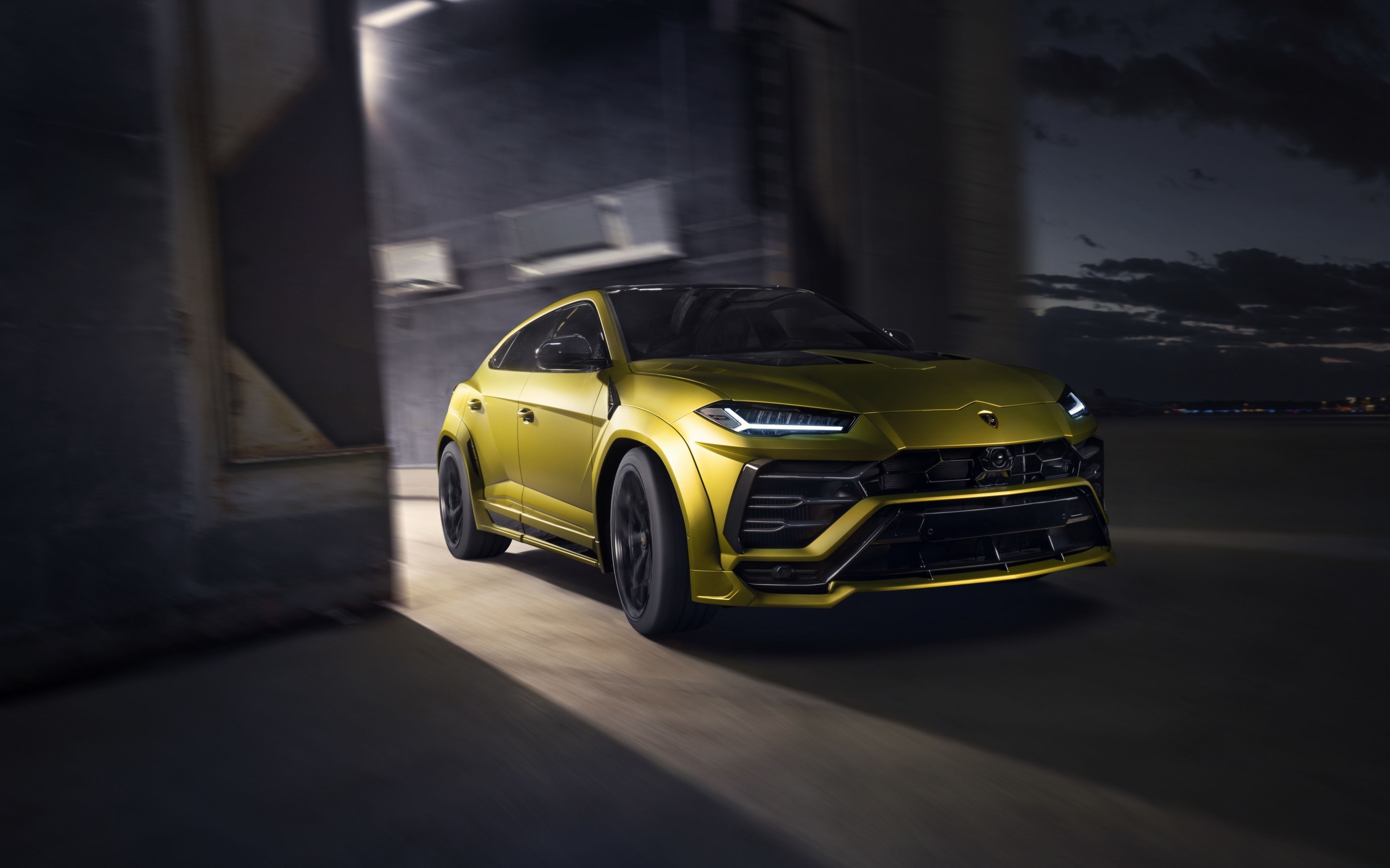 Download 3840x2400 wallpaper greenish car, lamborghini urus, 2019