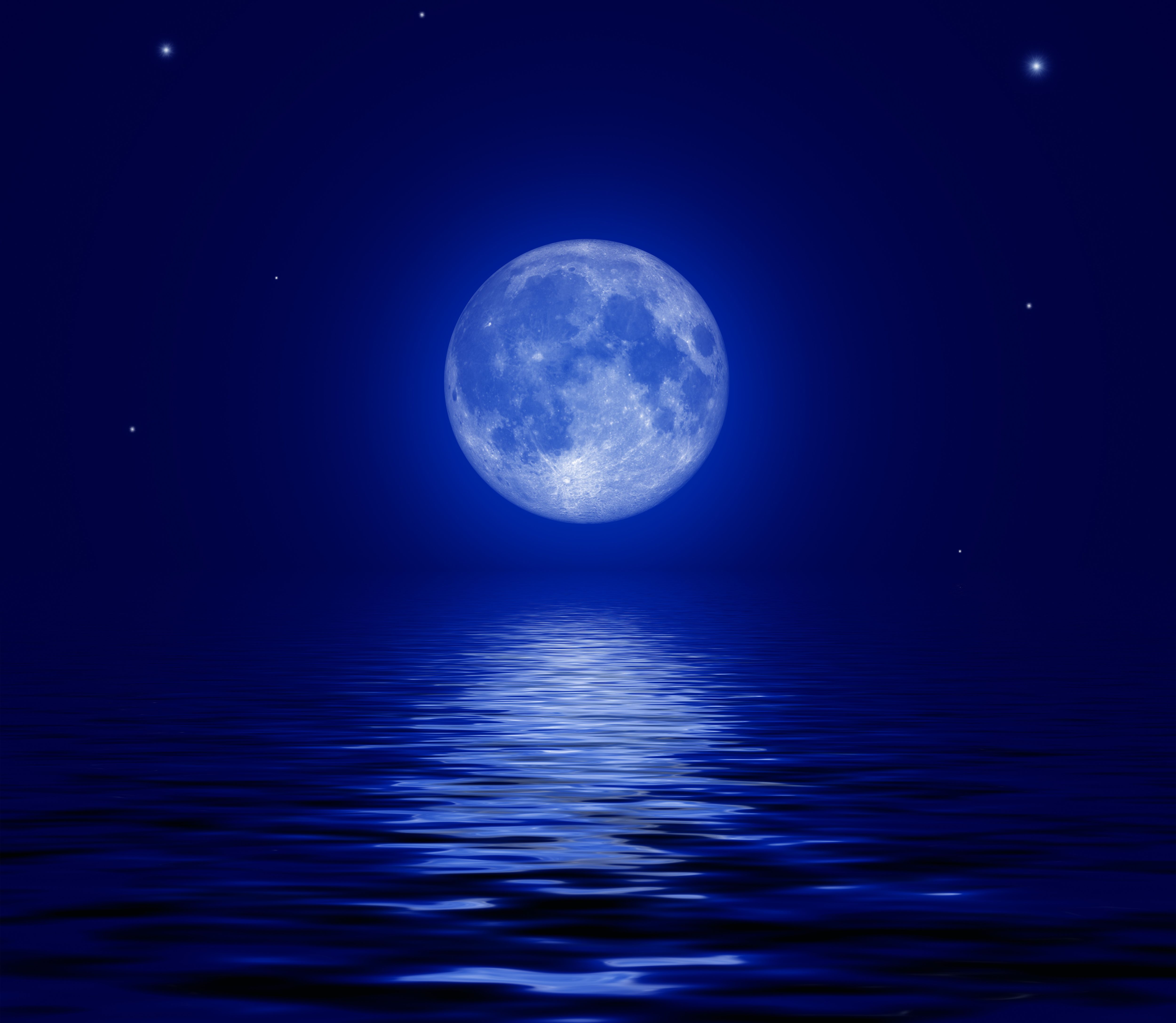 Full Moon in the Ocean