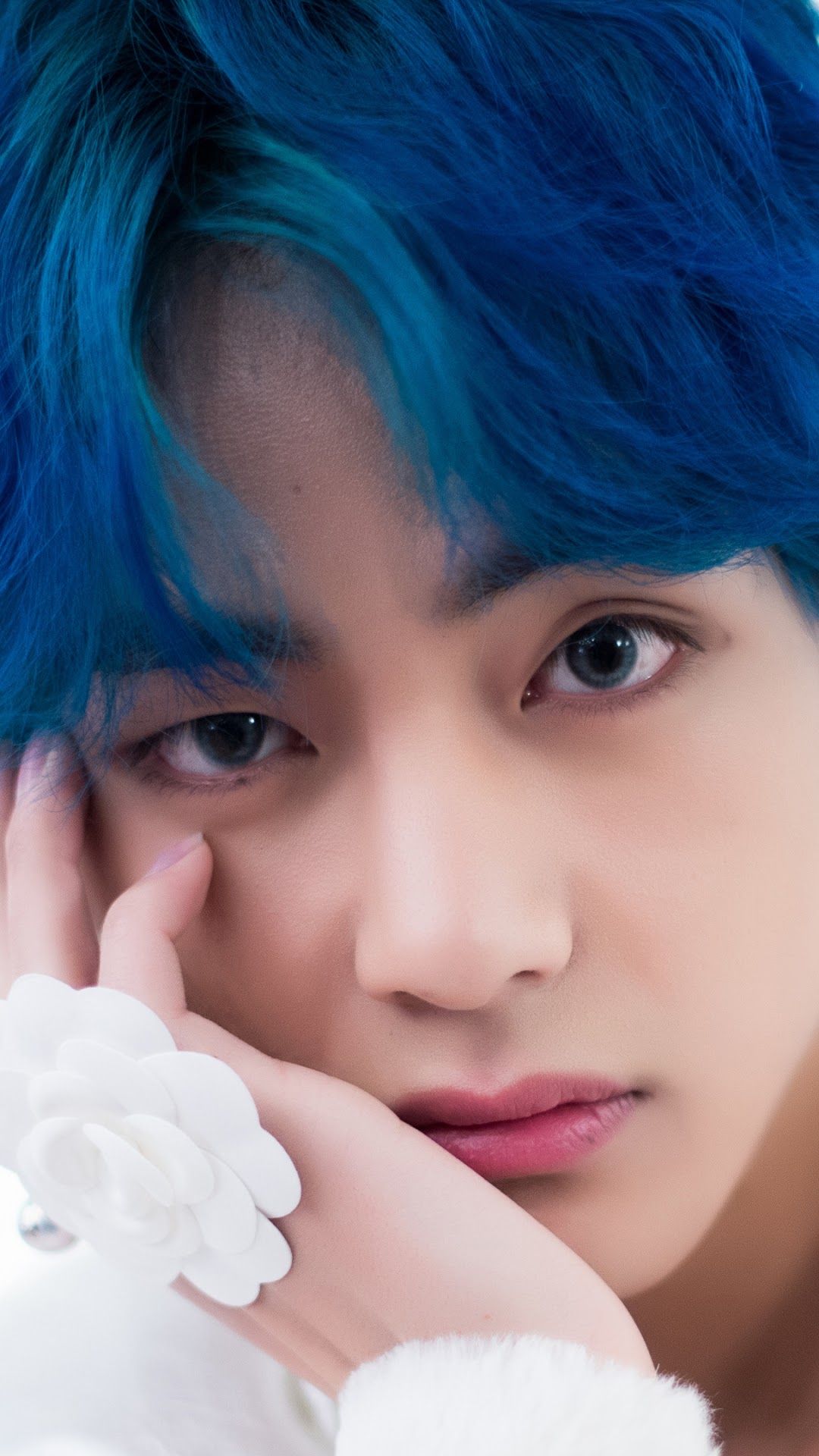 V BTS Boy With Luv 4K Wallpaper