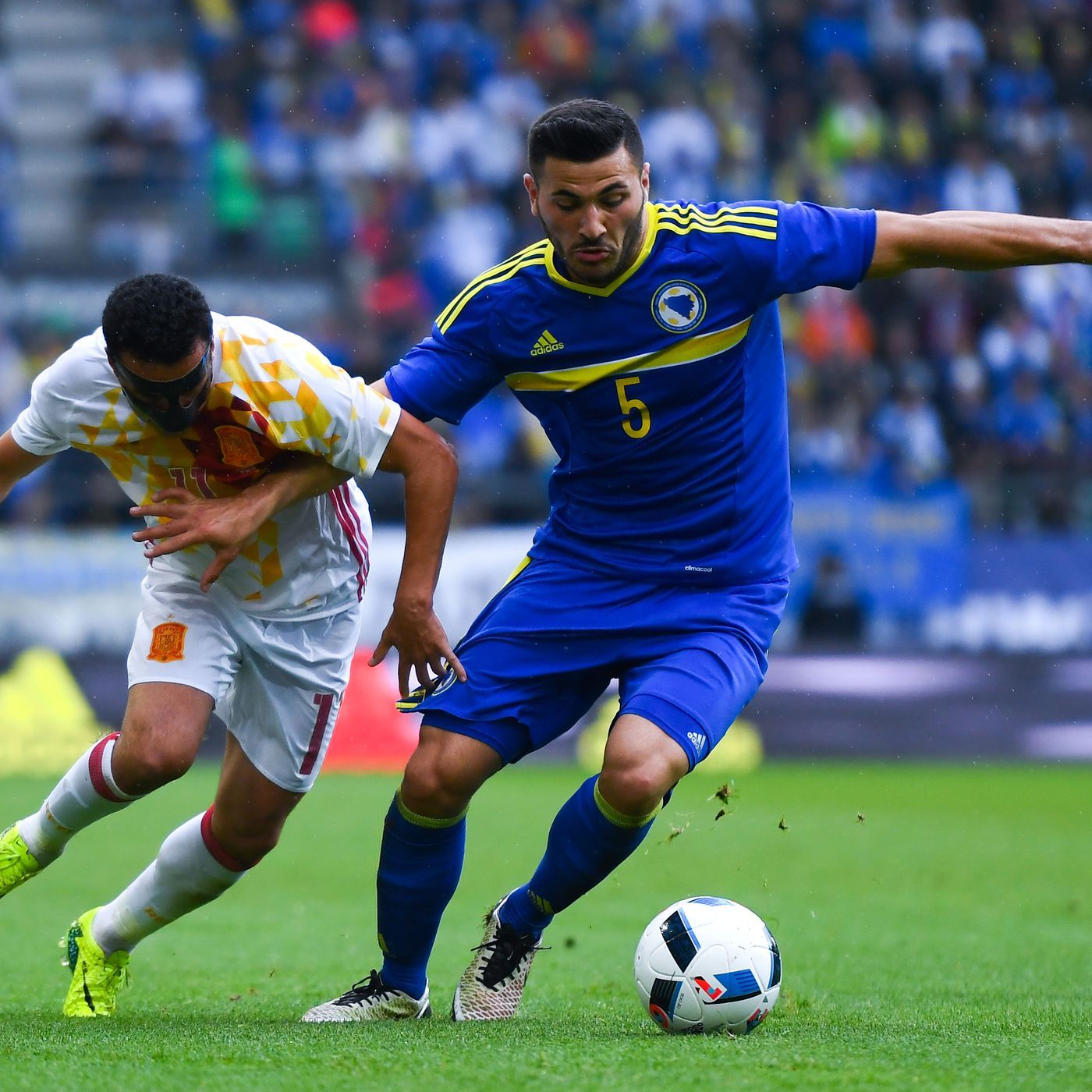 Reports emerge out of Bosnia that Sead Kolasinac has signed