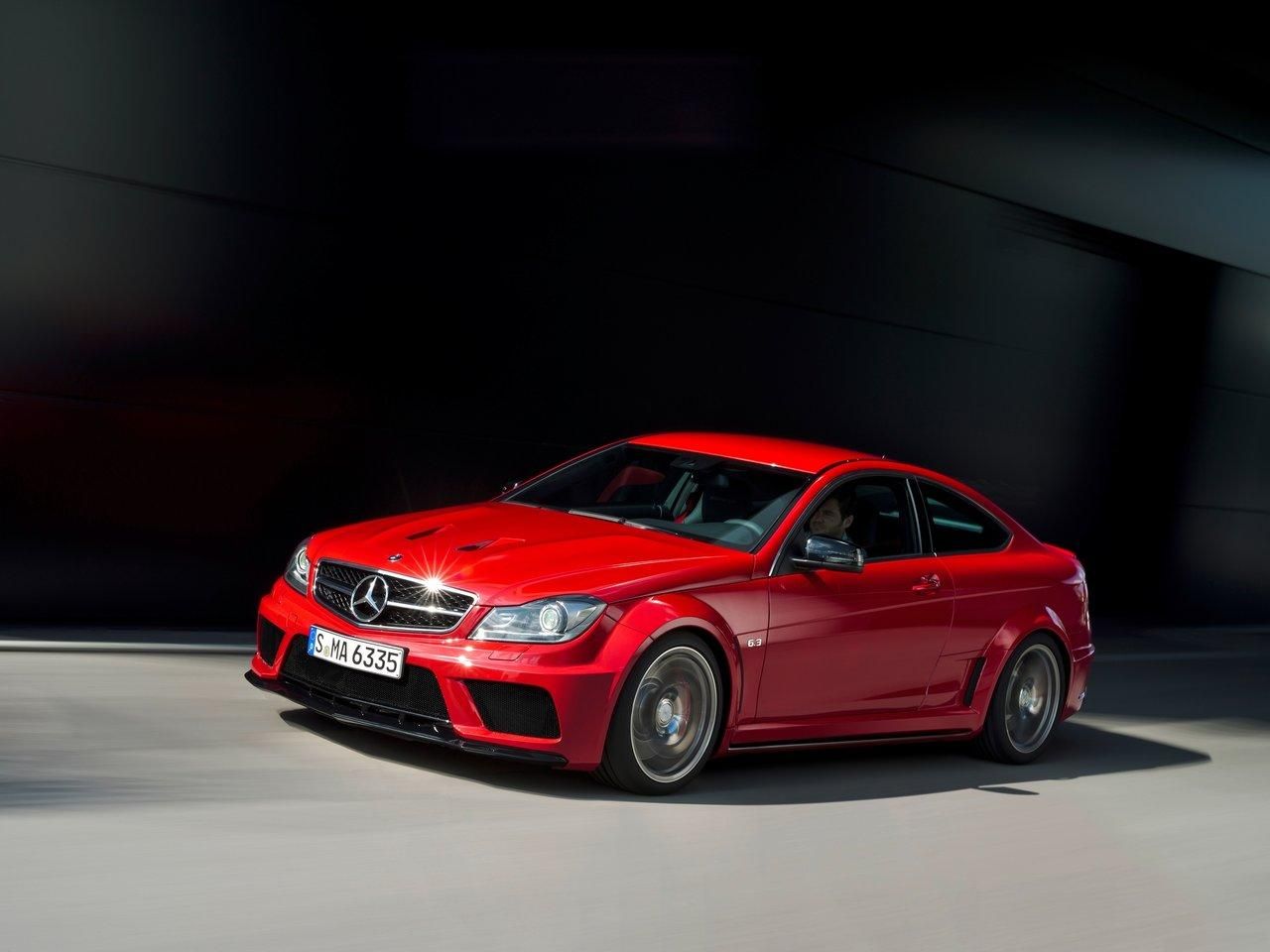 Mercedes Benz C63 AMG Coupe Black Series Wallpaper