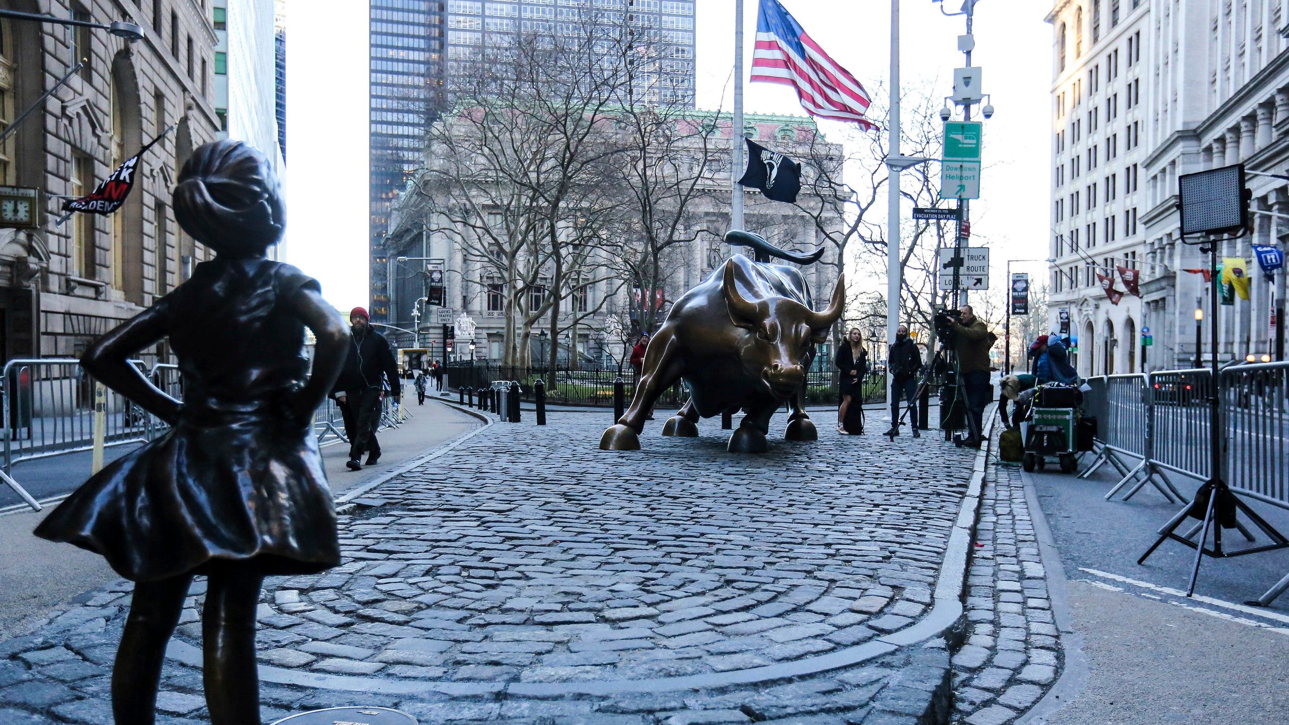 You Can Now Buy Your Own Fearless Girl Statue For $500