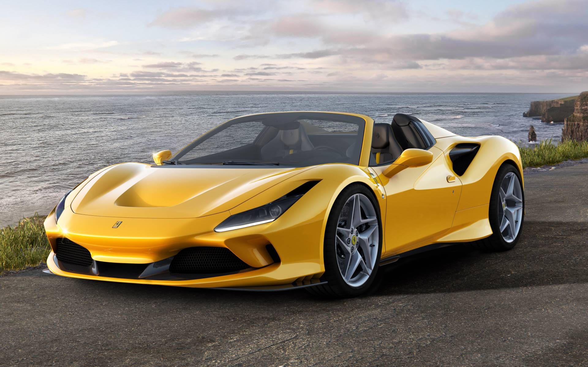 Ferrari F8, reviews, picture galleries and videos