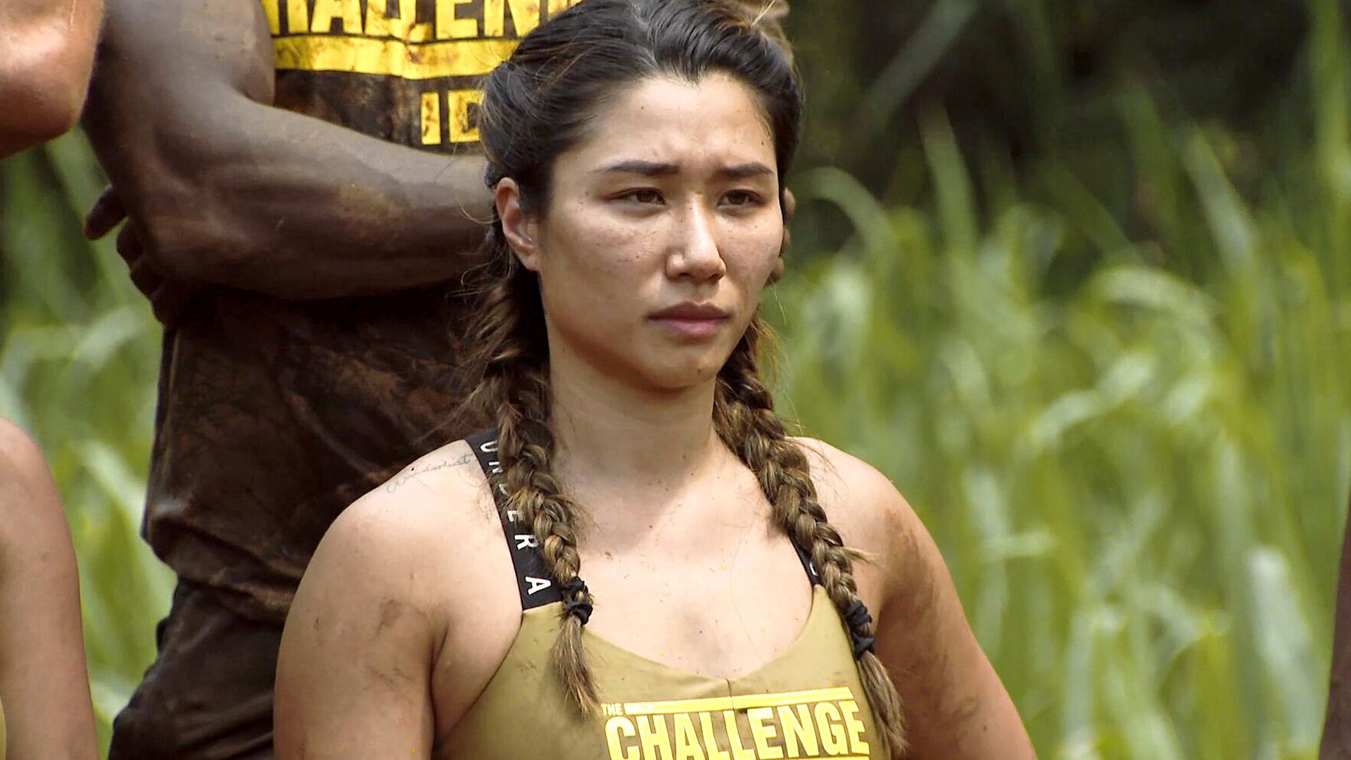 шоу dismissed на мтв. диди и кики. туманность вольфа - райе. ребекка куинн операция.