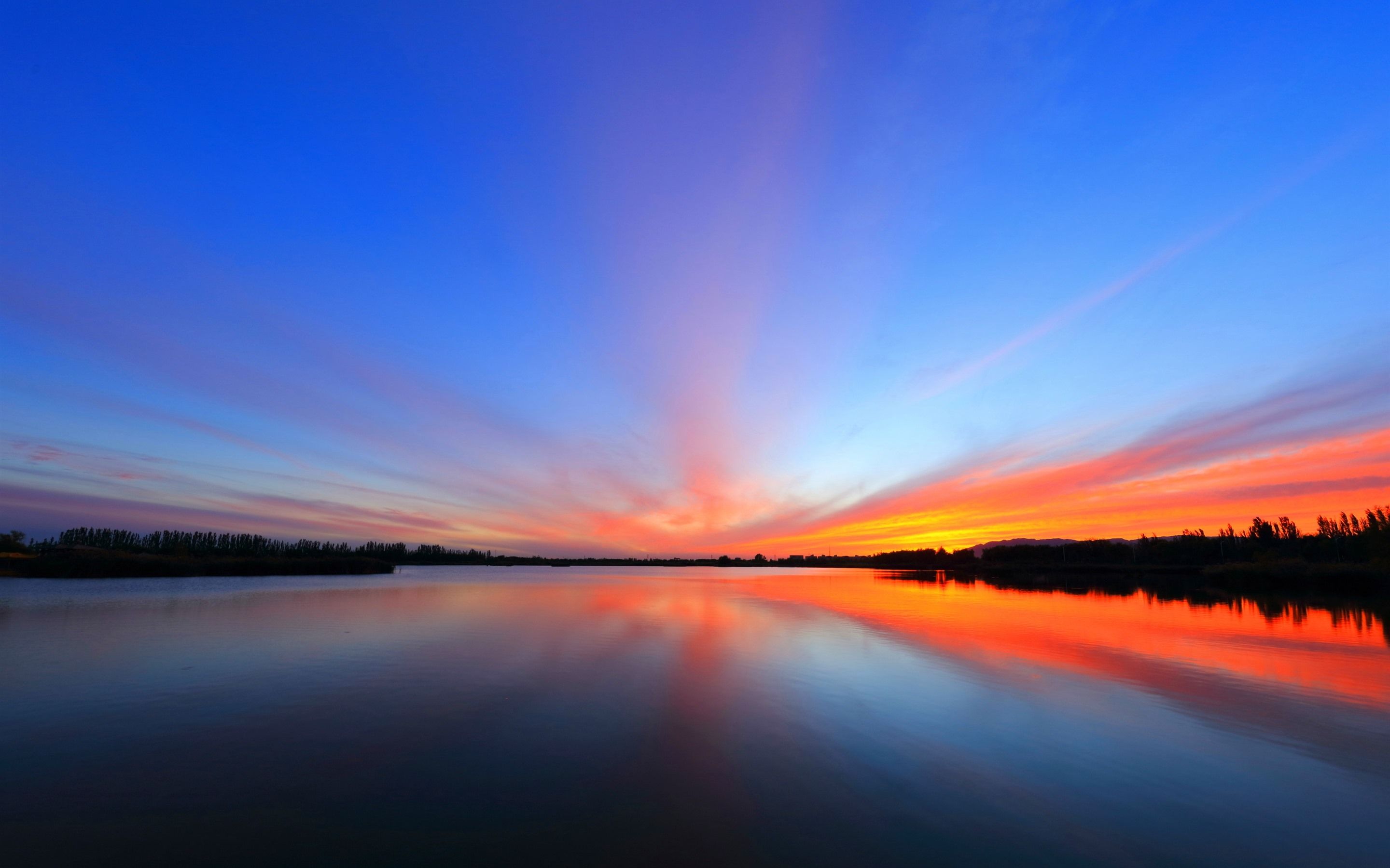Wallpaper Beautiful sunset, lake, sky, water reflection 2880x1800