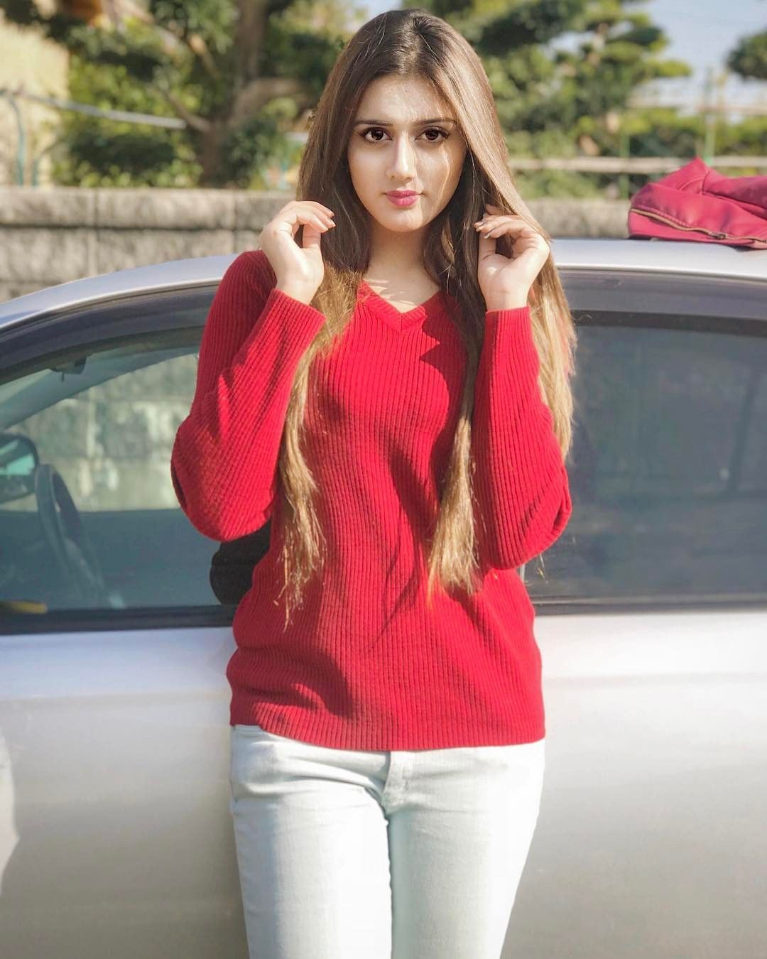 Pakistani Fashion Model and Musician Jannat Mirza is extremely.