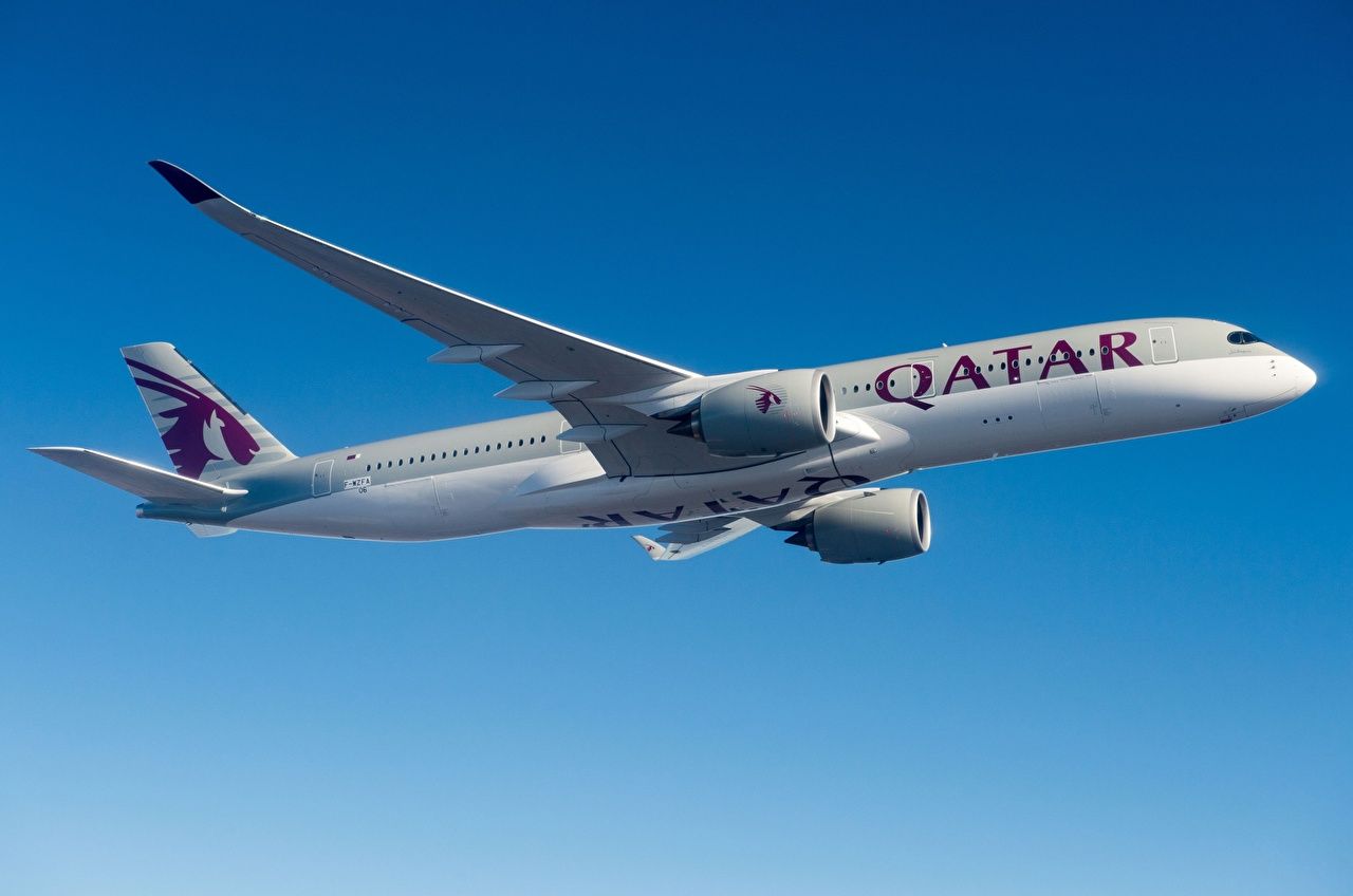 Desktop Wallpaper Airbus Passenger Airplanes Qatar Airways