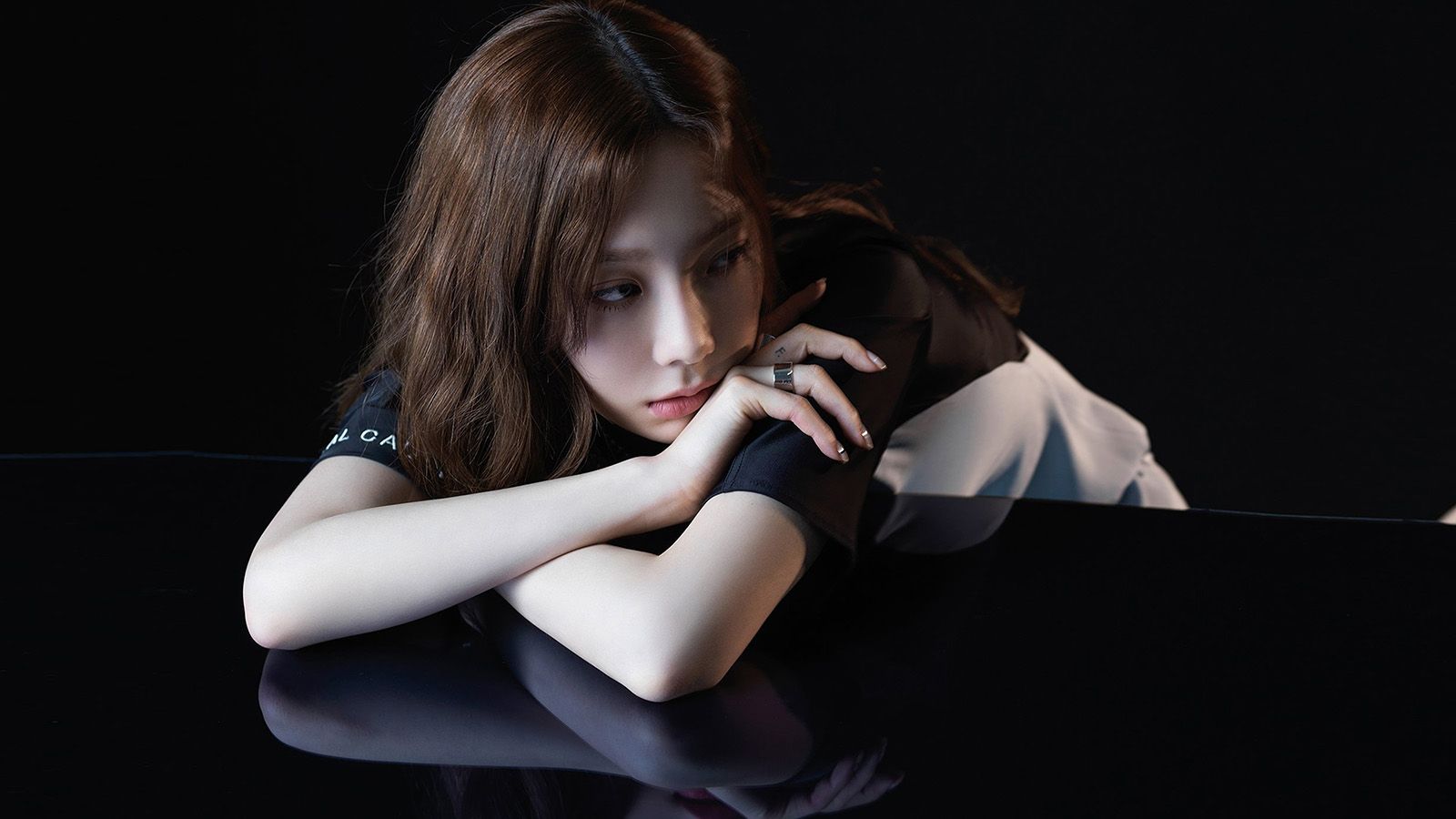 Taeyeon Girl Snsd Black Dark Wallpaper