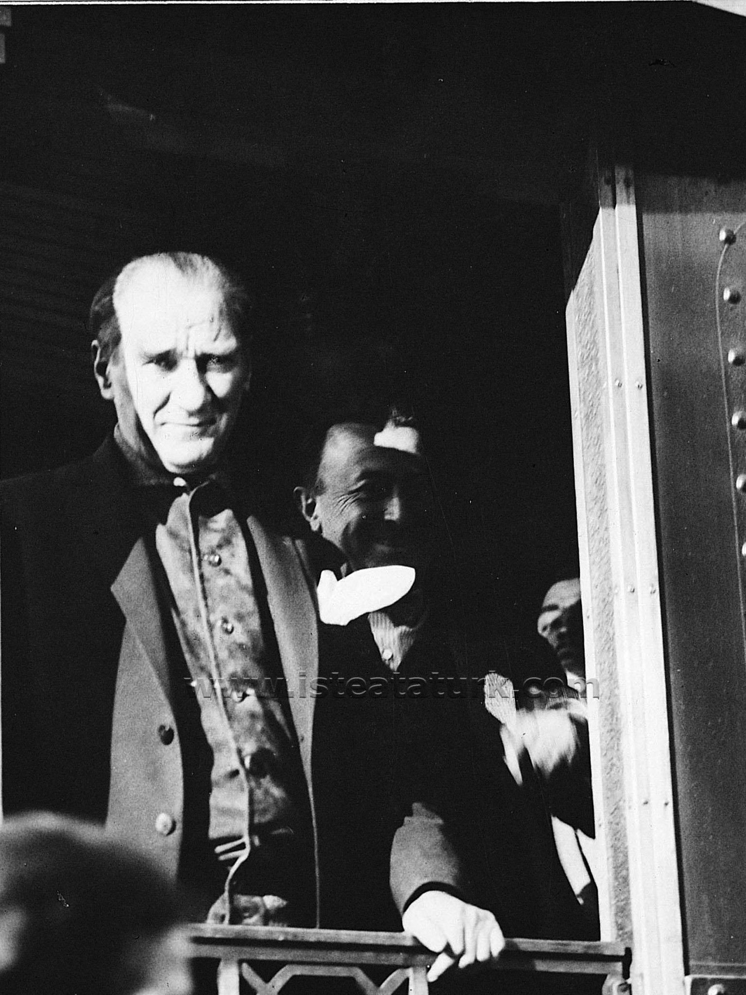 Mustafa Kemal Ataturk Duvar Kagidi