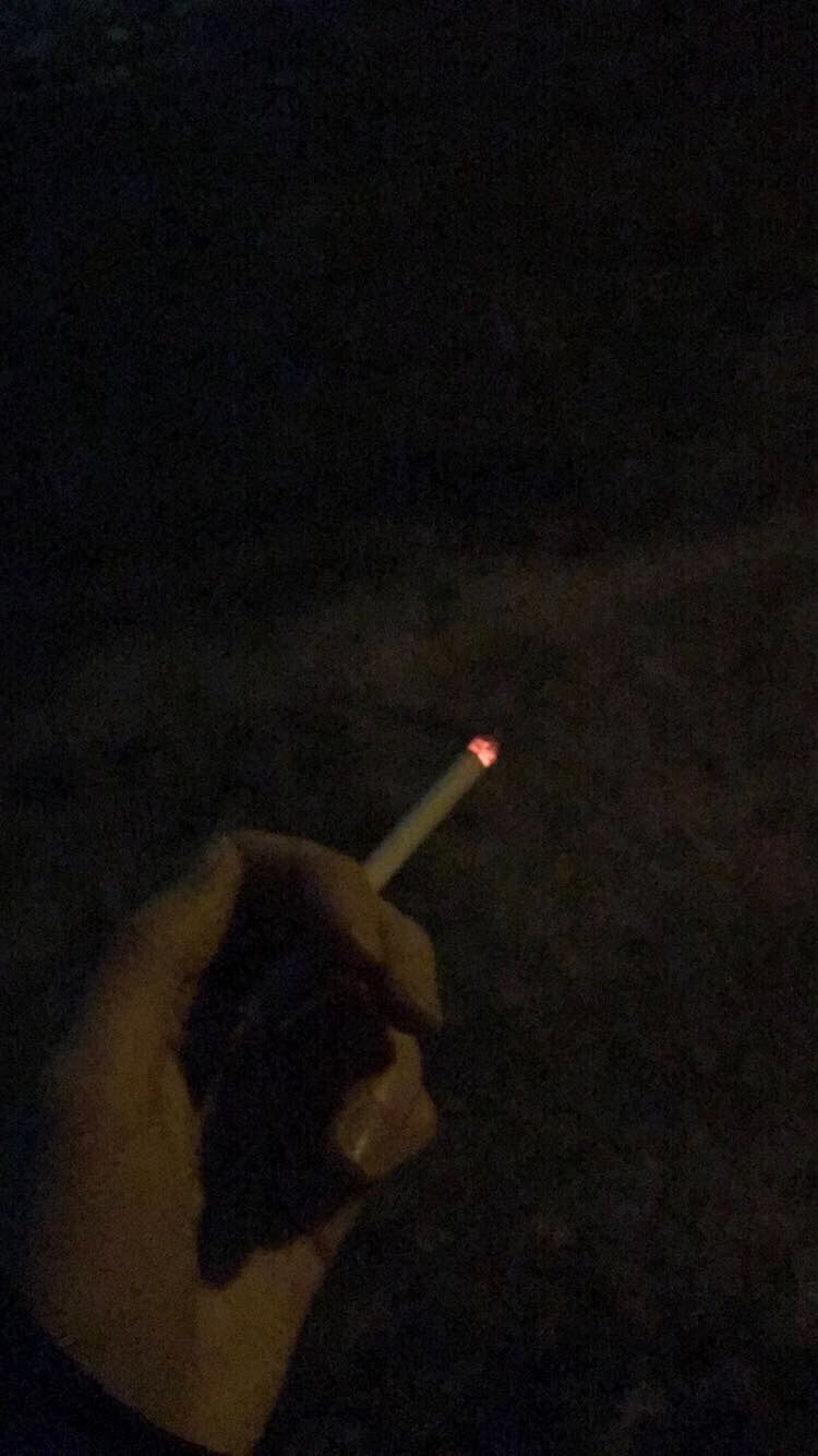 Cigarette aesthetic