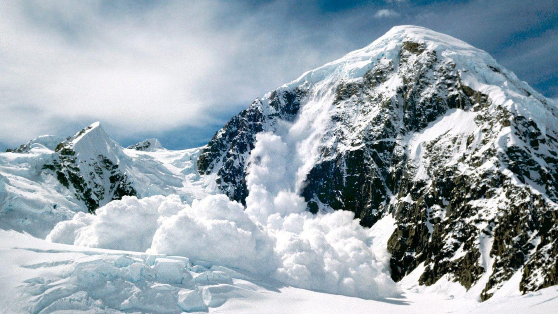 Army Major dies in avalanche in North Sikkim