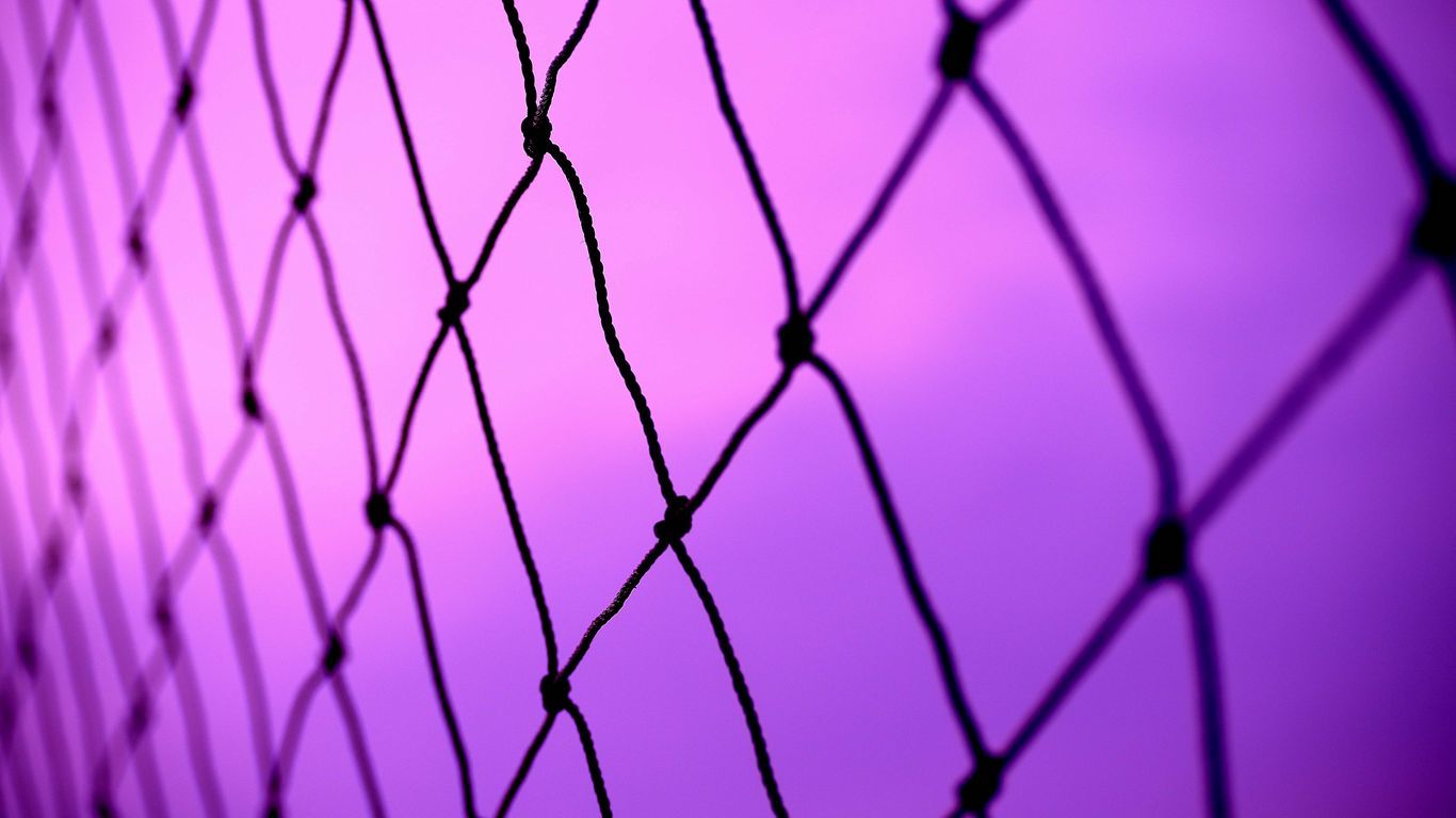 Download wallpaper 1366x768 mesh, sky, purple, background, wicker