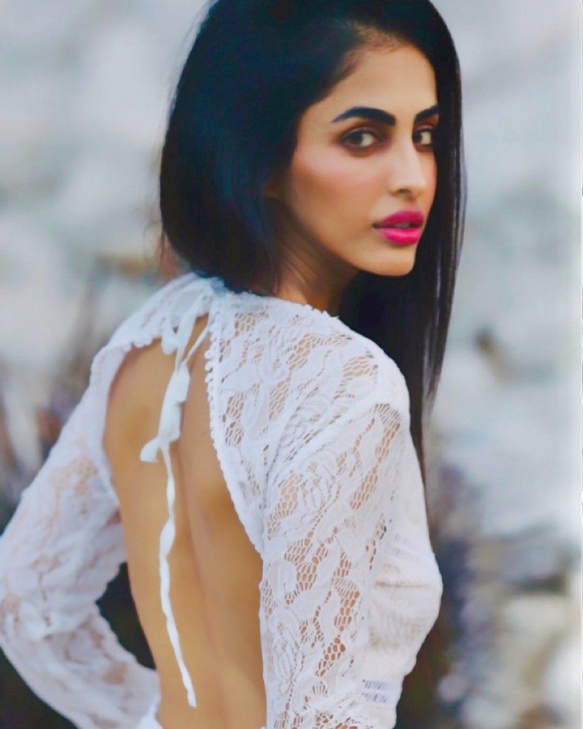 Priya Banerjee Photo [HD]: Latest Image, Picture, Stills