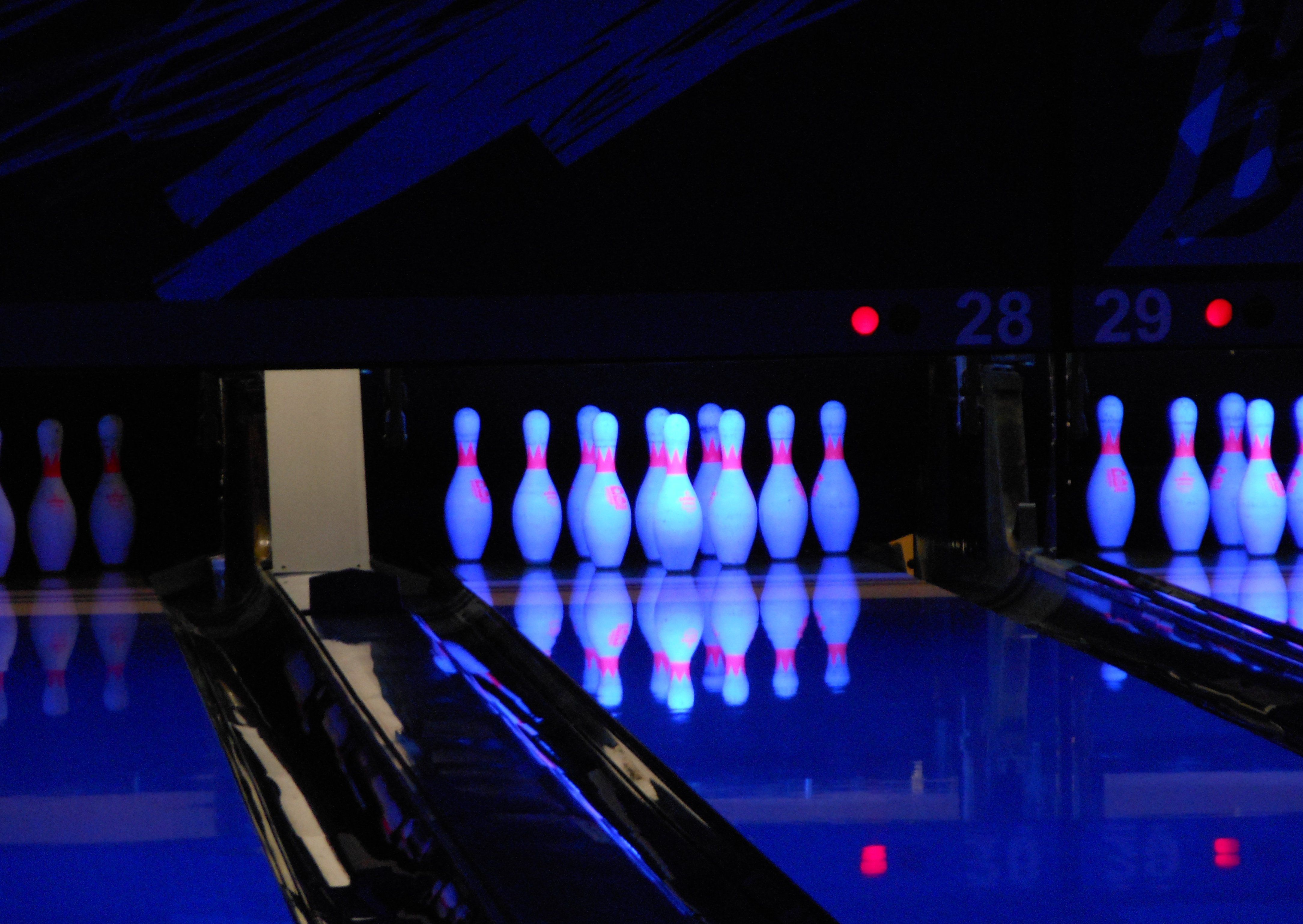 Women Bowling Wallpapers - Wallpaper Cave