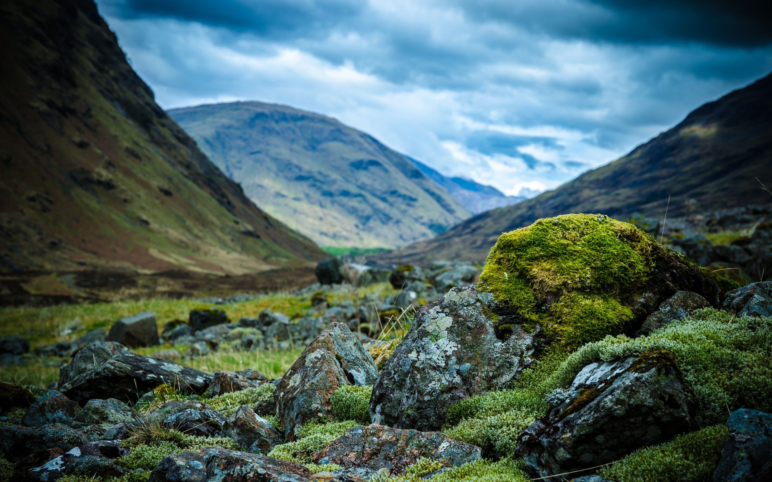 Daily Wallpaper: Scottish Highlands. I Like To Waste My Time