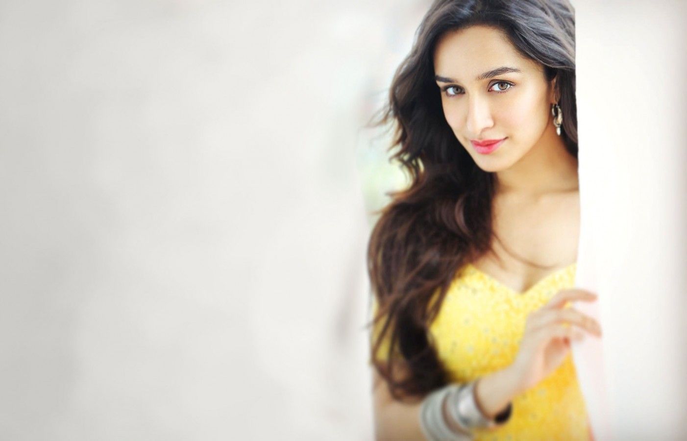 Shraddha Kapoor Wallpaper & Background Download