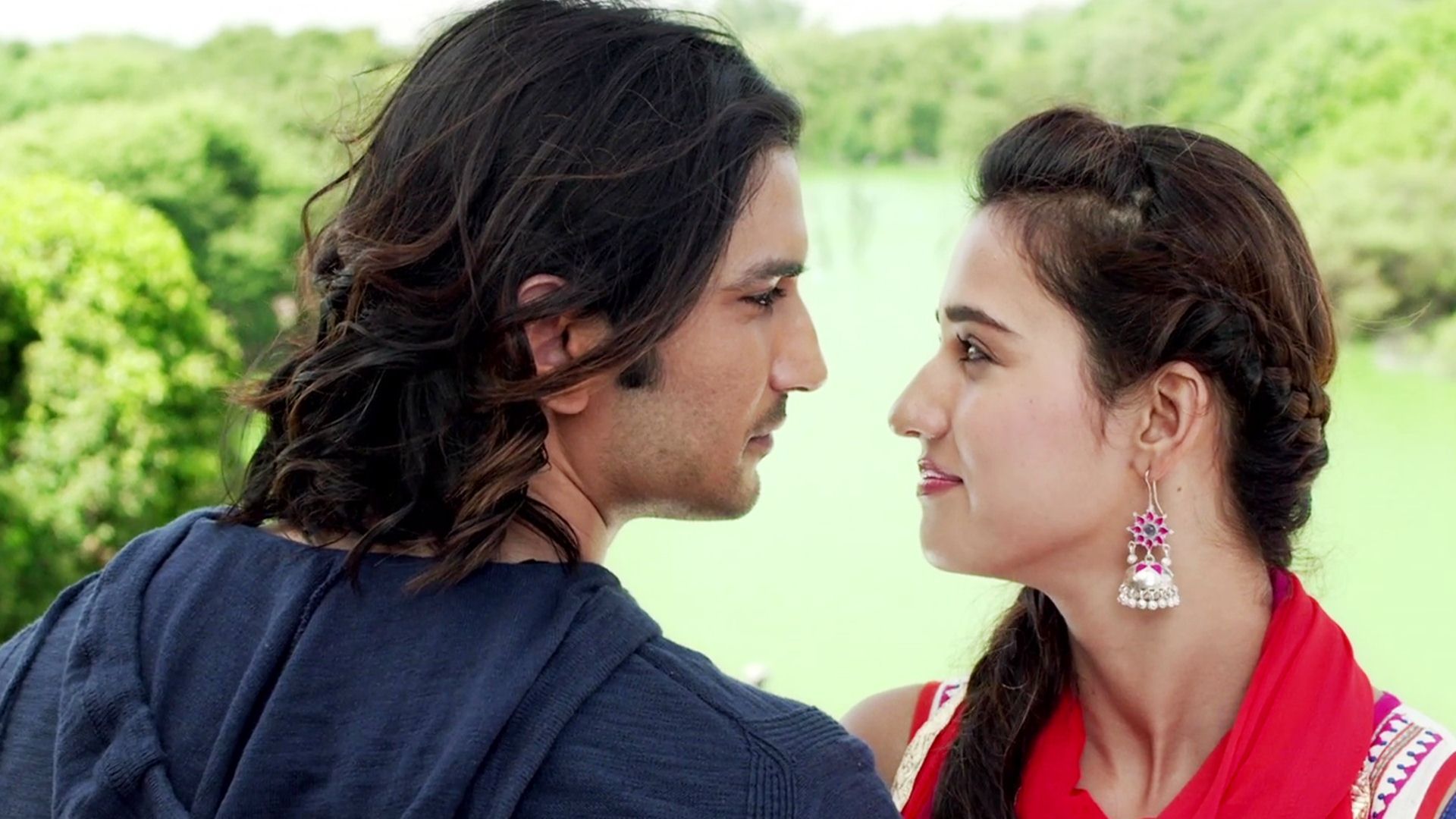 Sushant Singh Rajput And Disha Patani In MS Dhoni The Untold Story