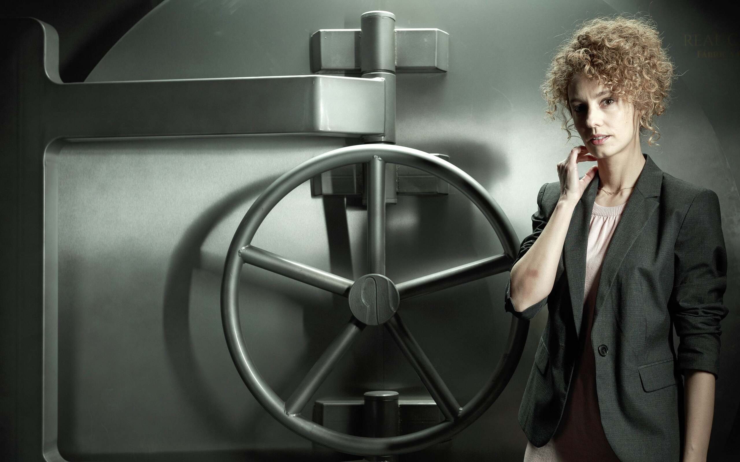 Monica In Money Heist 2560x1600 Resolution HD 4k