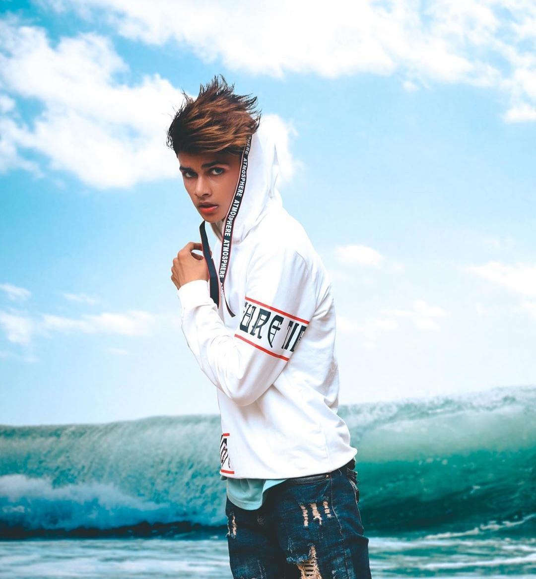 Lucky dancer 4k wallpaper for Android