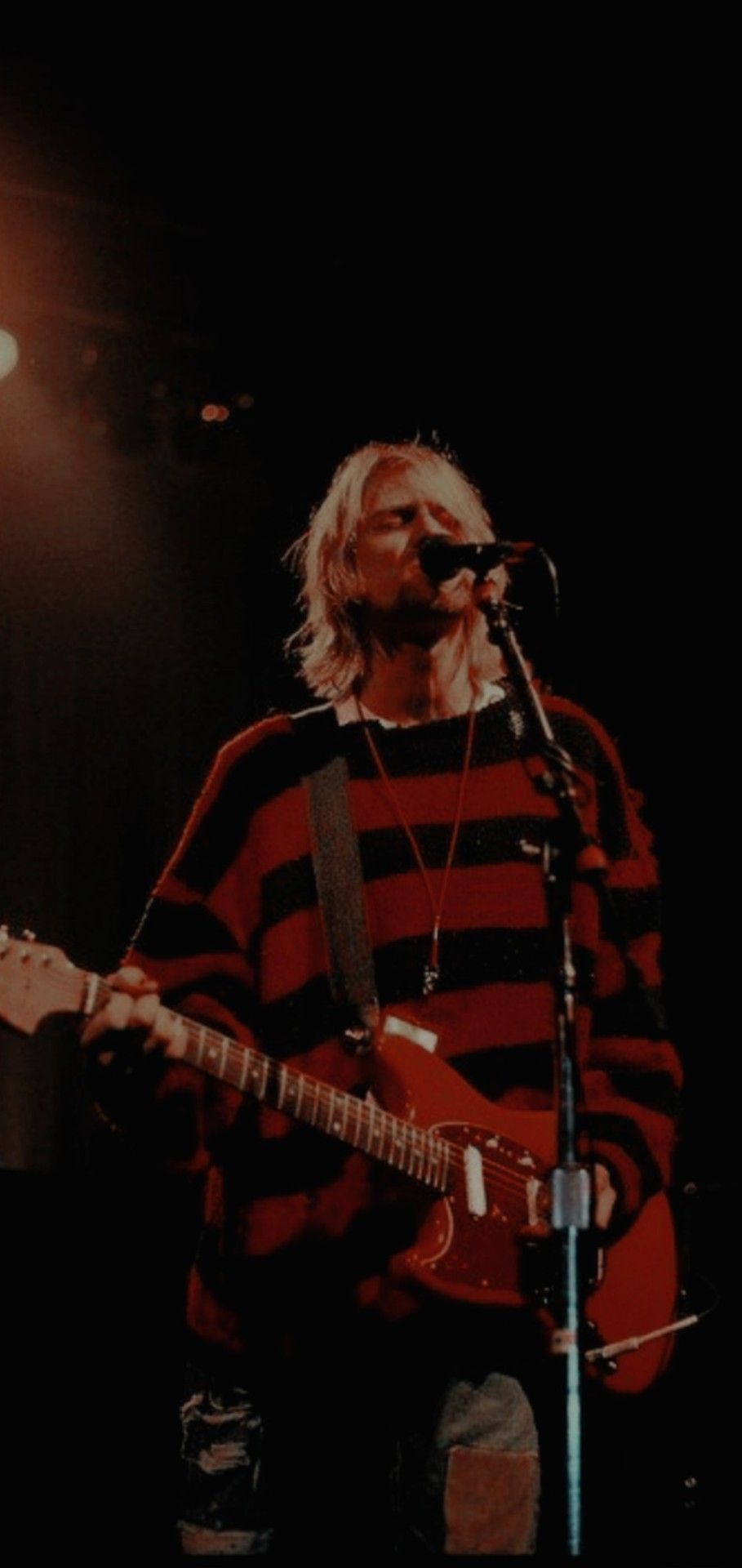 100+] Cobain Pictures | Wallpapers.com