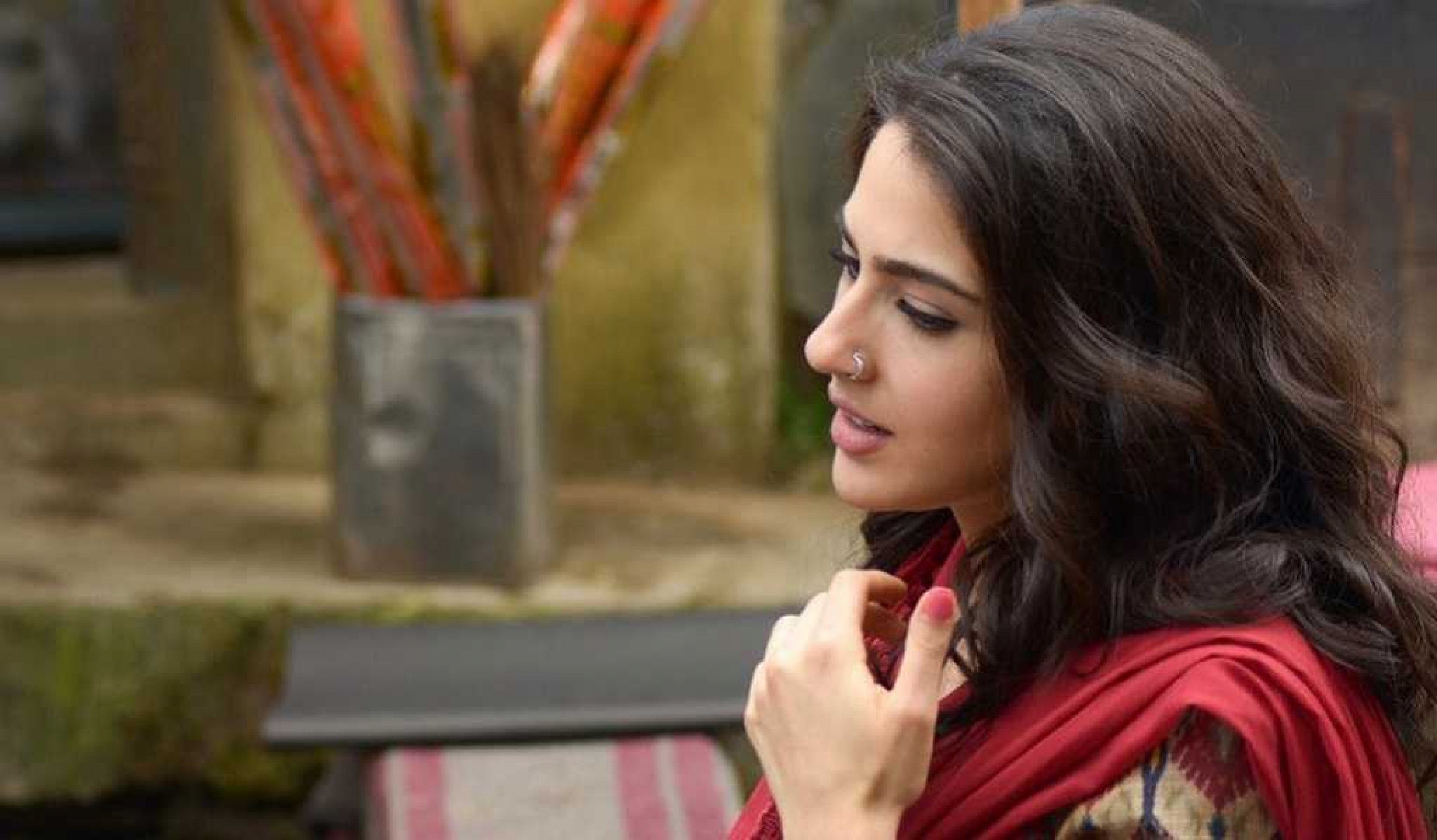 sara ali khan in kedarnath movie.com • 4K 5k 8k HD Desktop Wallpaper for Ultra High Definition Widescreen Desktop, Tablet & Smartphone wallpaper