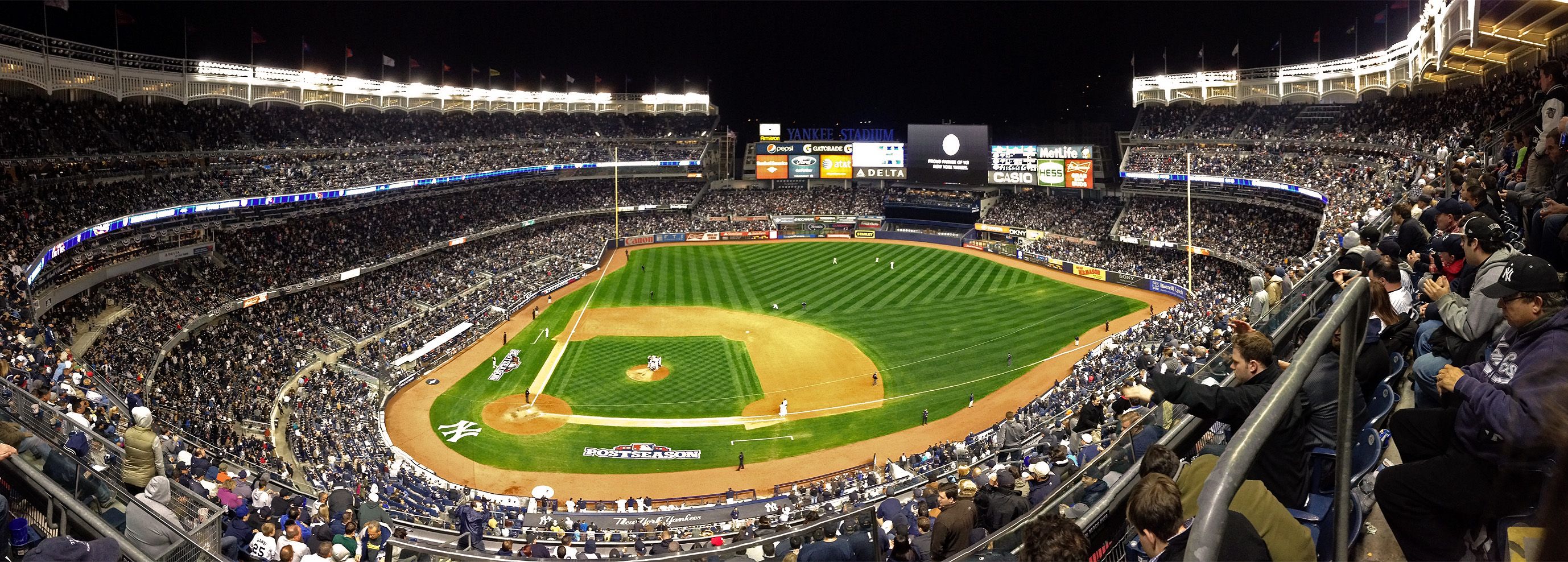 Yankee Stadium iPhone Wallpaper