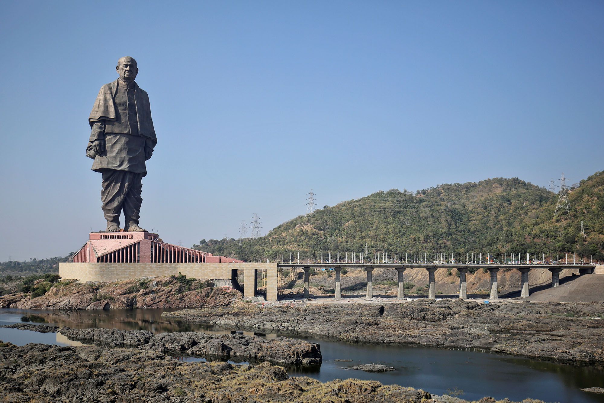 Photos: The 15 Tallest Statues in the World