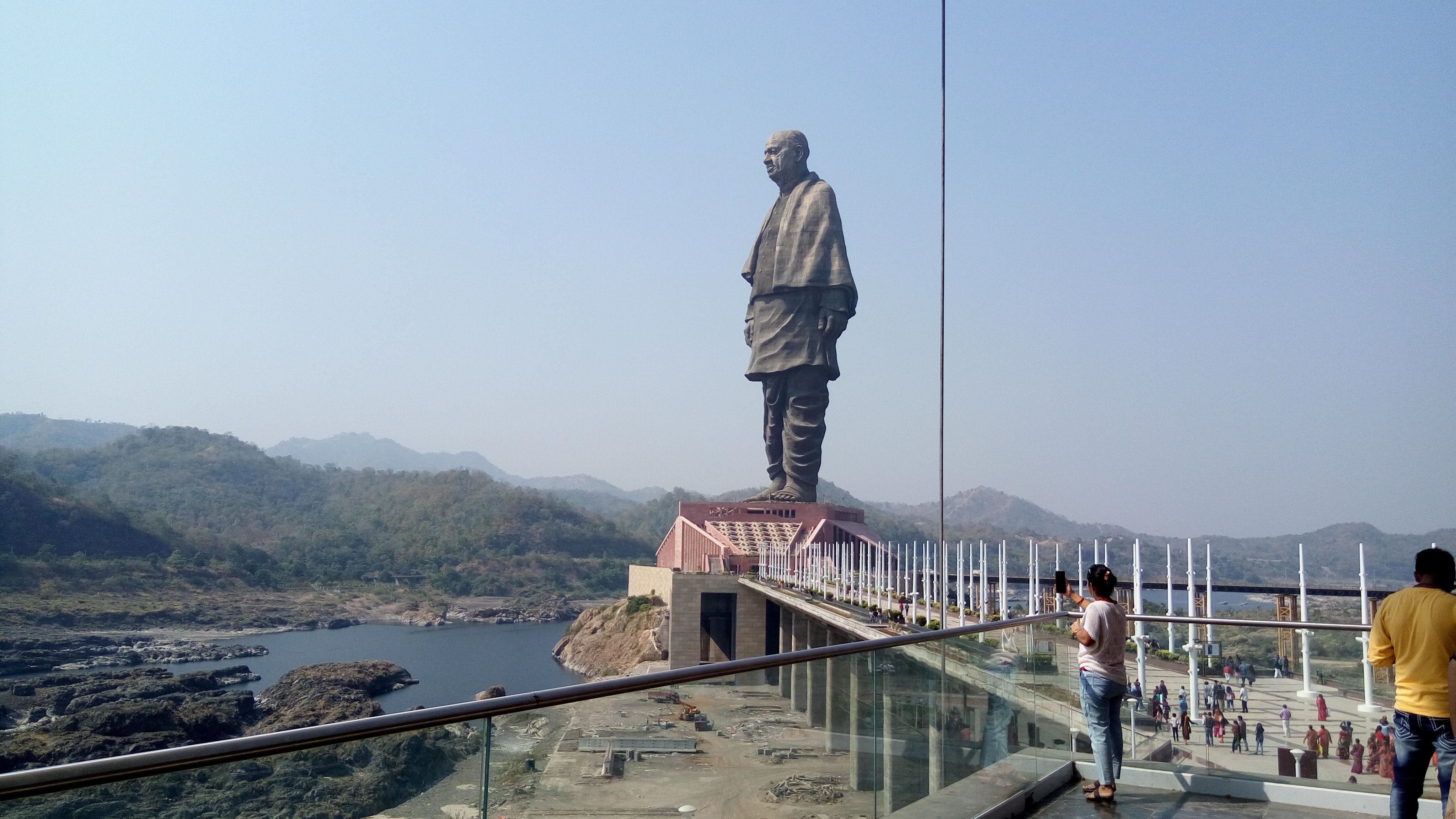 Free of Statue of Unity, worlds biggest statue