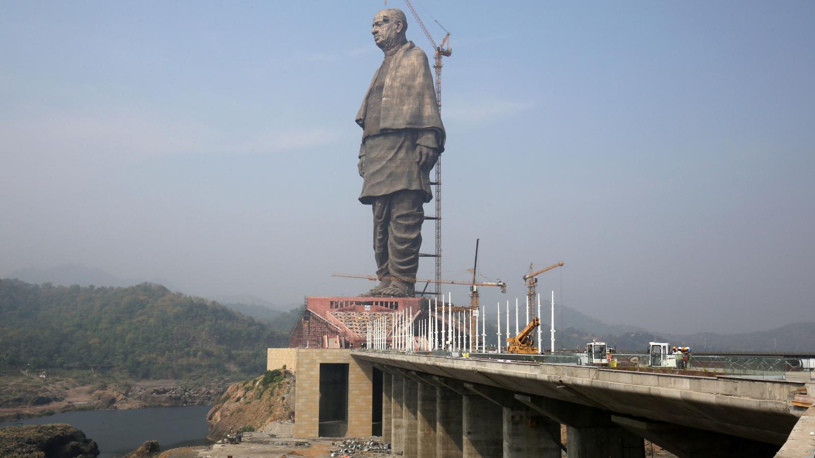 India now has the world's tallest statue, burnished