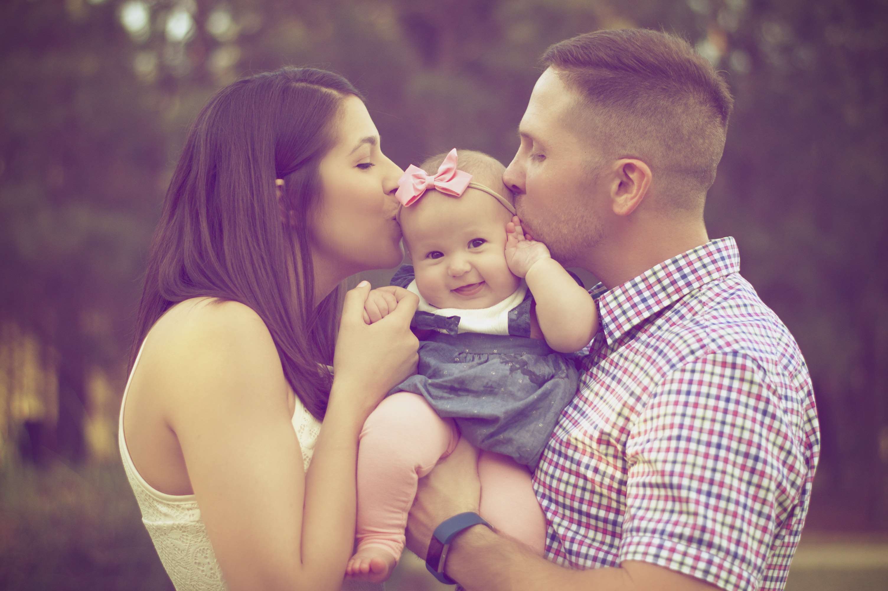 affection, baby, baby girl, beautiful, beautiful girl, beauty, blur, blurred background, blurry, casual, child, cute, dad, embrace, enjoy, family, father, fun, girl, happiness, joy, kisses, love, mom, moment, mother, outd wallpaper