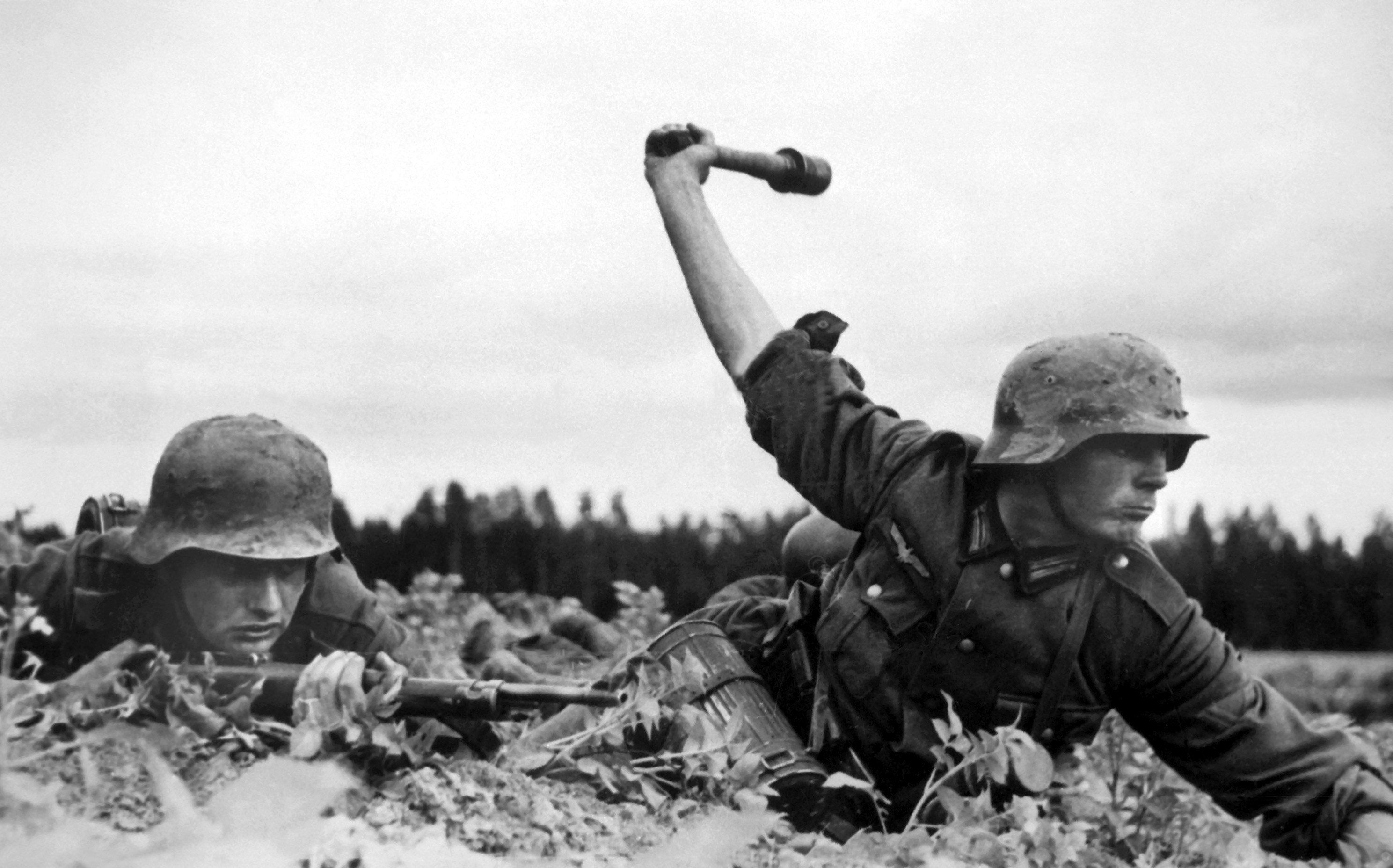 soldier, German Army, Gun, Nazi, World War II HD Wallpaper / Desktop and Mobile Image & Photo