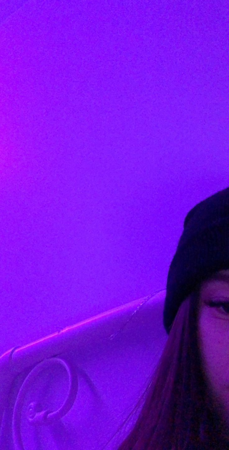Purple / led light / bedroom / girl. Selfie ideas instagram