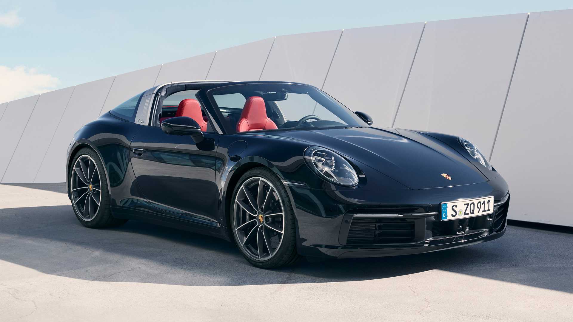 Porsche 911 Targa 4S Models Debut, Offering Best Of Both