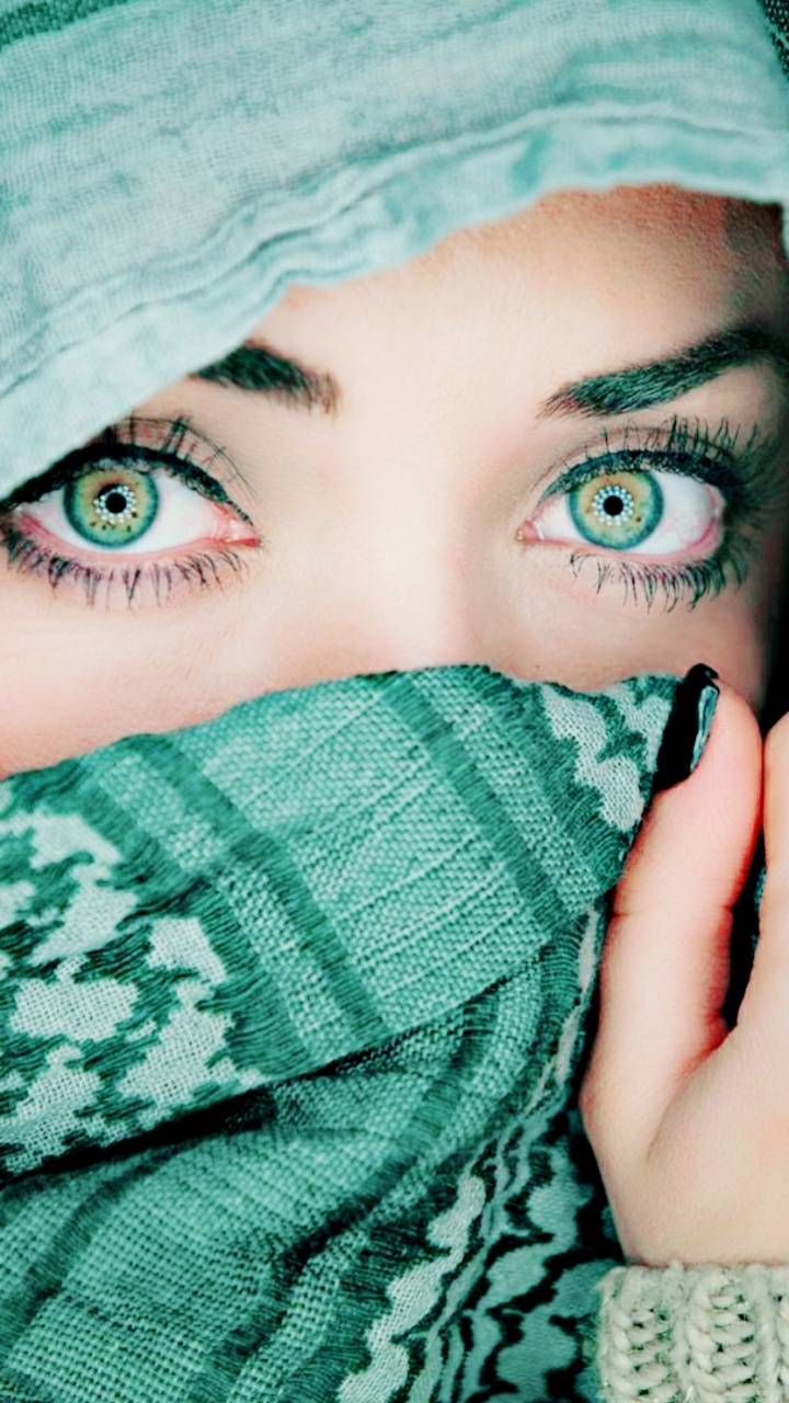 Girl Eyes wallpaper