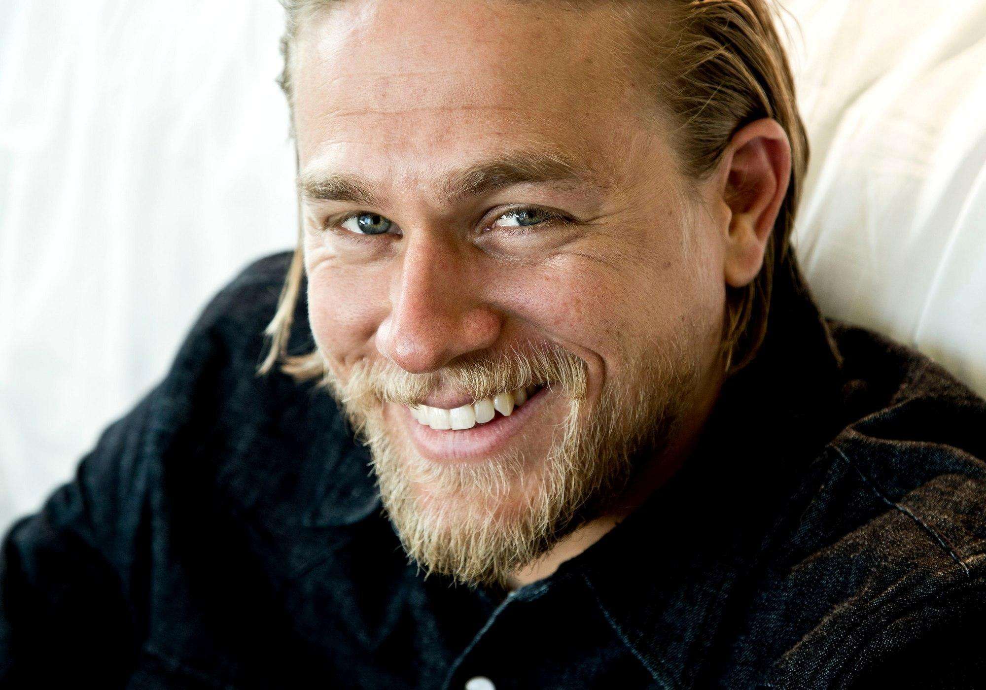 Charlie Hunnam Wallpapers Wallpaper Cave