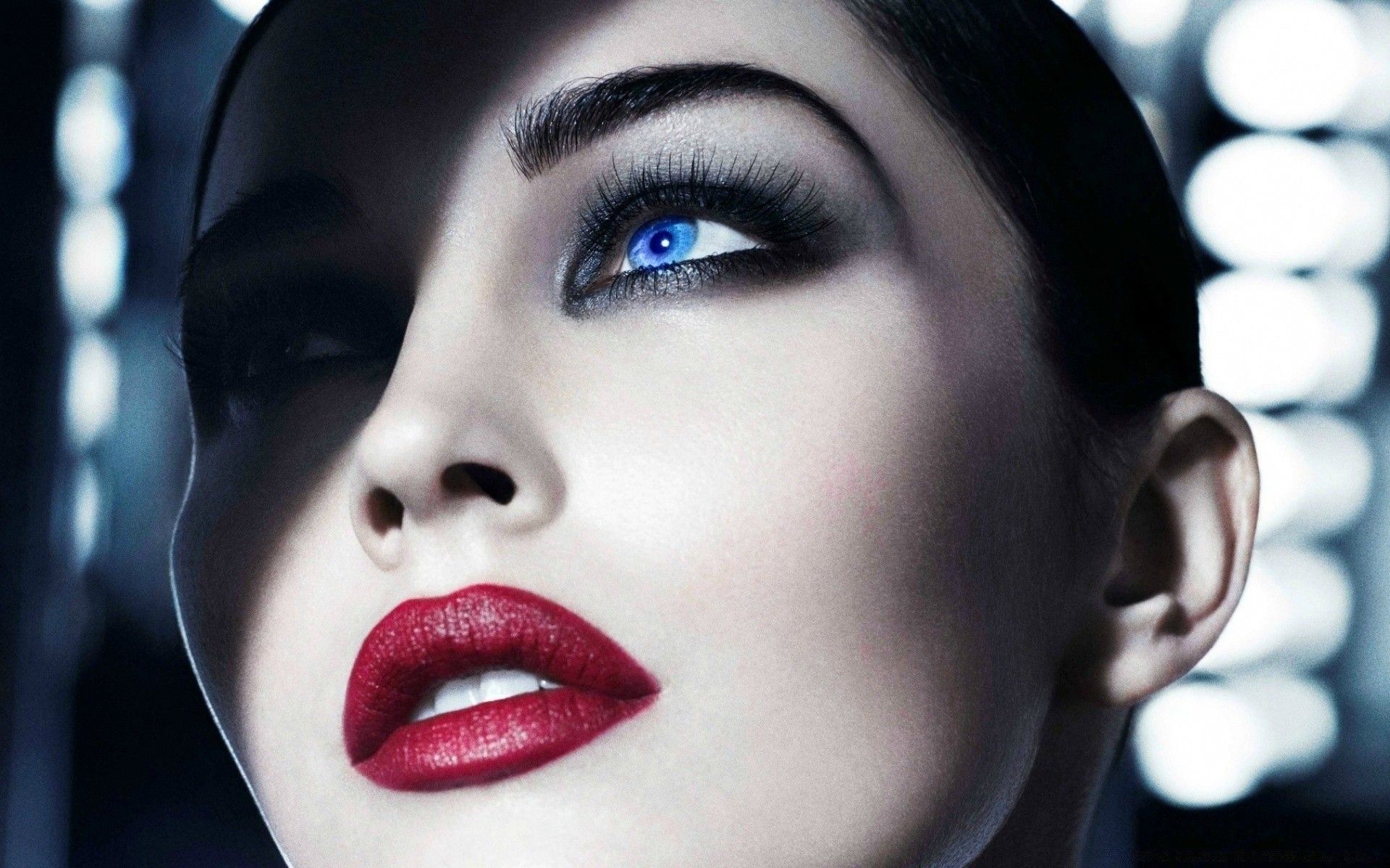Red Lips and Smoky Eyes.